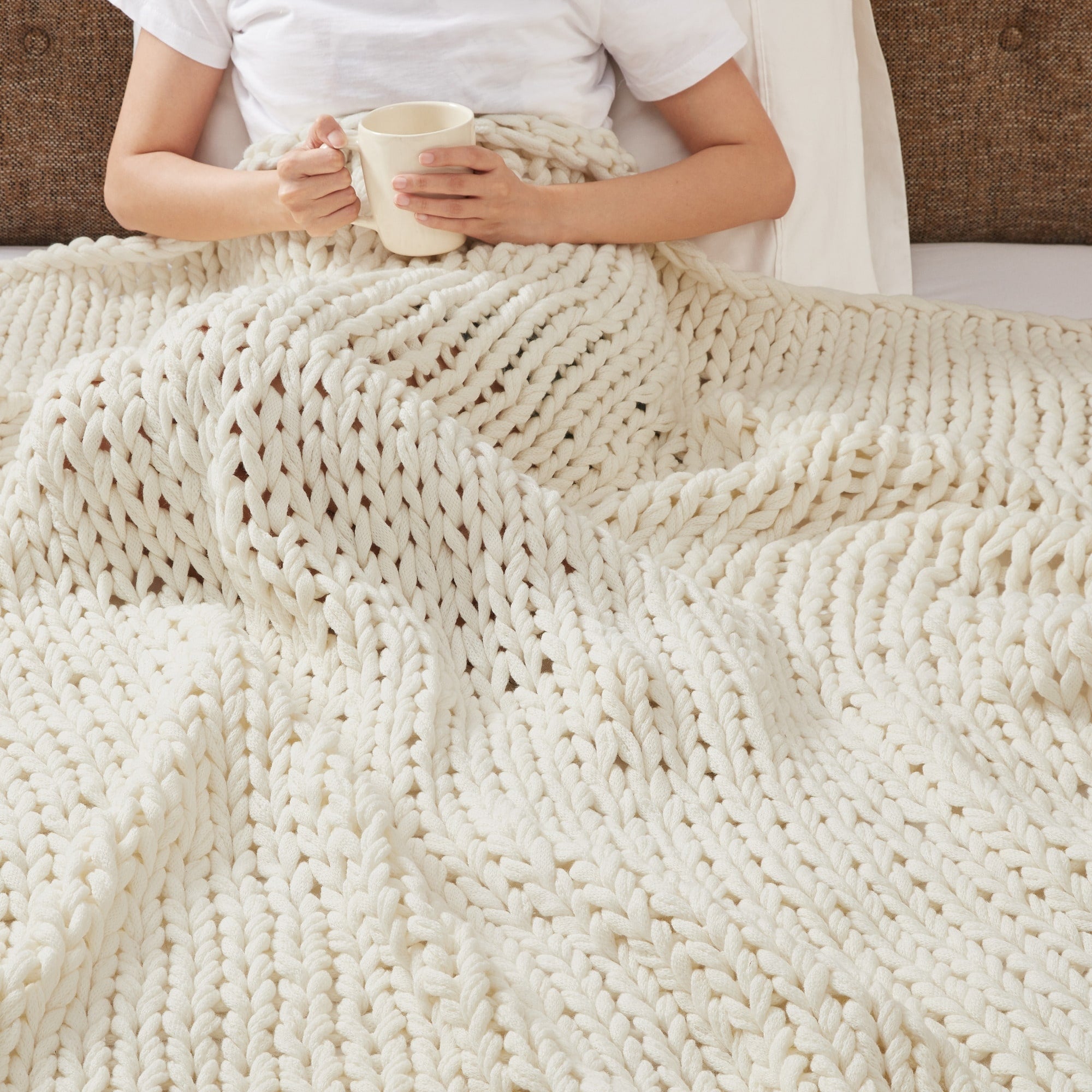 Madison Park Hand Made Chunky Double Knit Throw Blanket