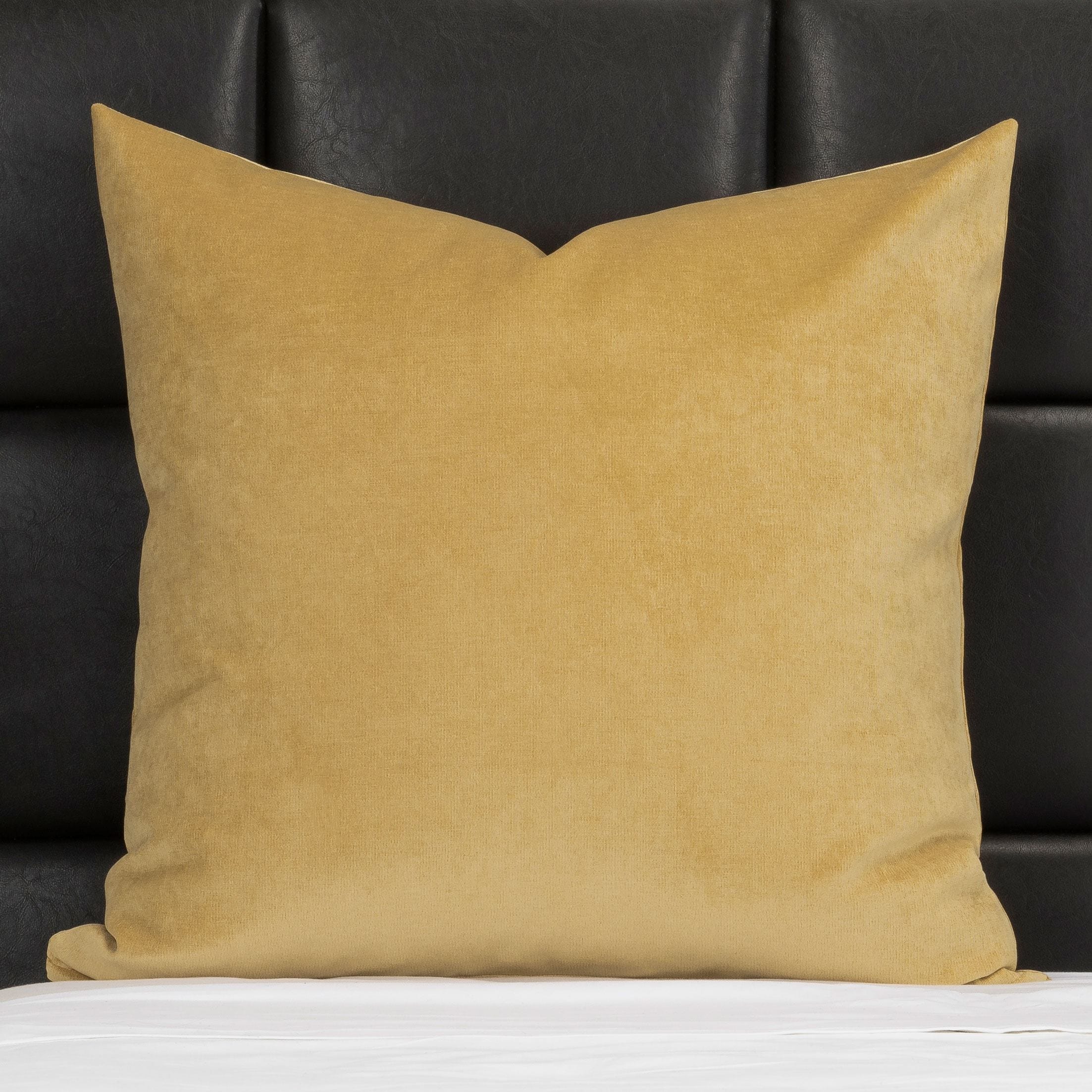 Mixology Padma Washable Polyester Throw Pillow