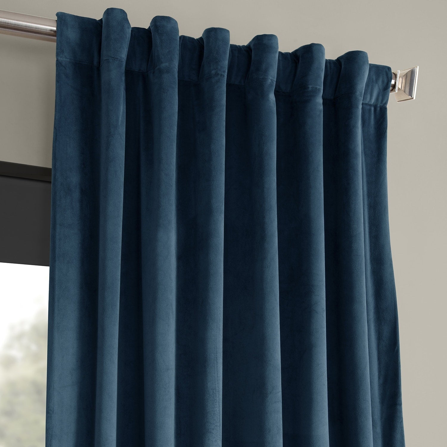 Exclusive Fabrics Signature Velvet Blackout Curtains (1 Panel) - Luxurious Single Drapery for Enhanced Light Blockage