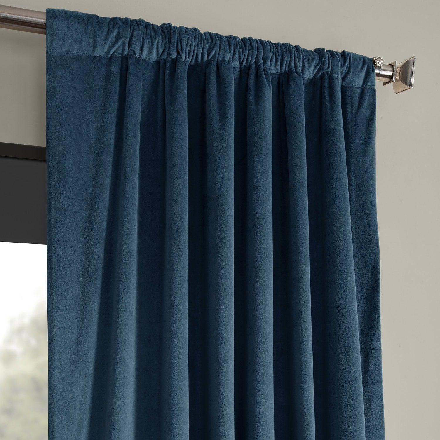 Exclusive Fabrics Signature Velvet Blackout Curtains (1 Panel) - Luxurious Single Drapery for Enhanced Light Blockage