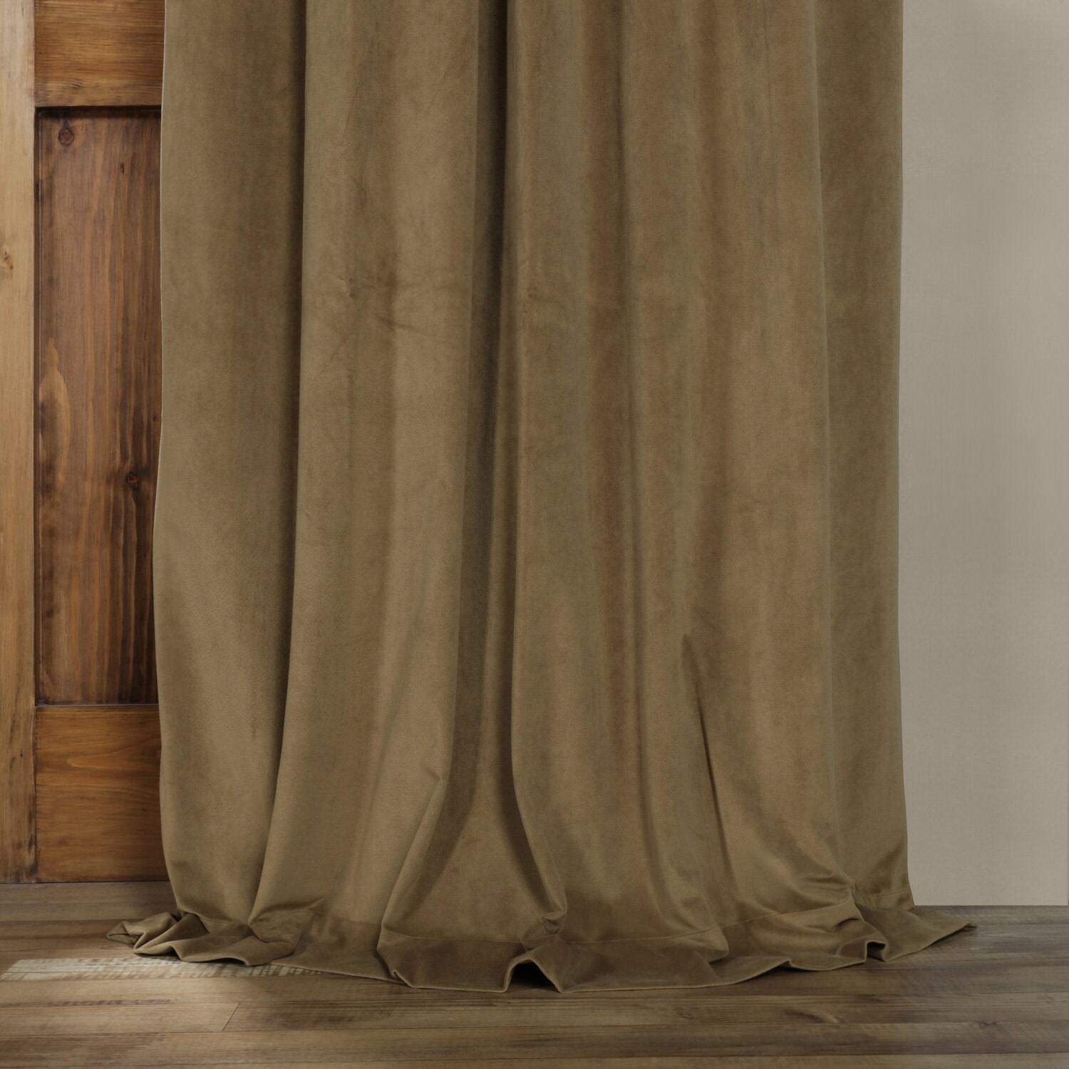 Exclusive Fabrics Signature Velvet Blackout Curtains (1 Panel) - Luxurious Single Drapery for Enhanced Light Blockage