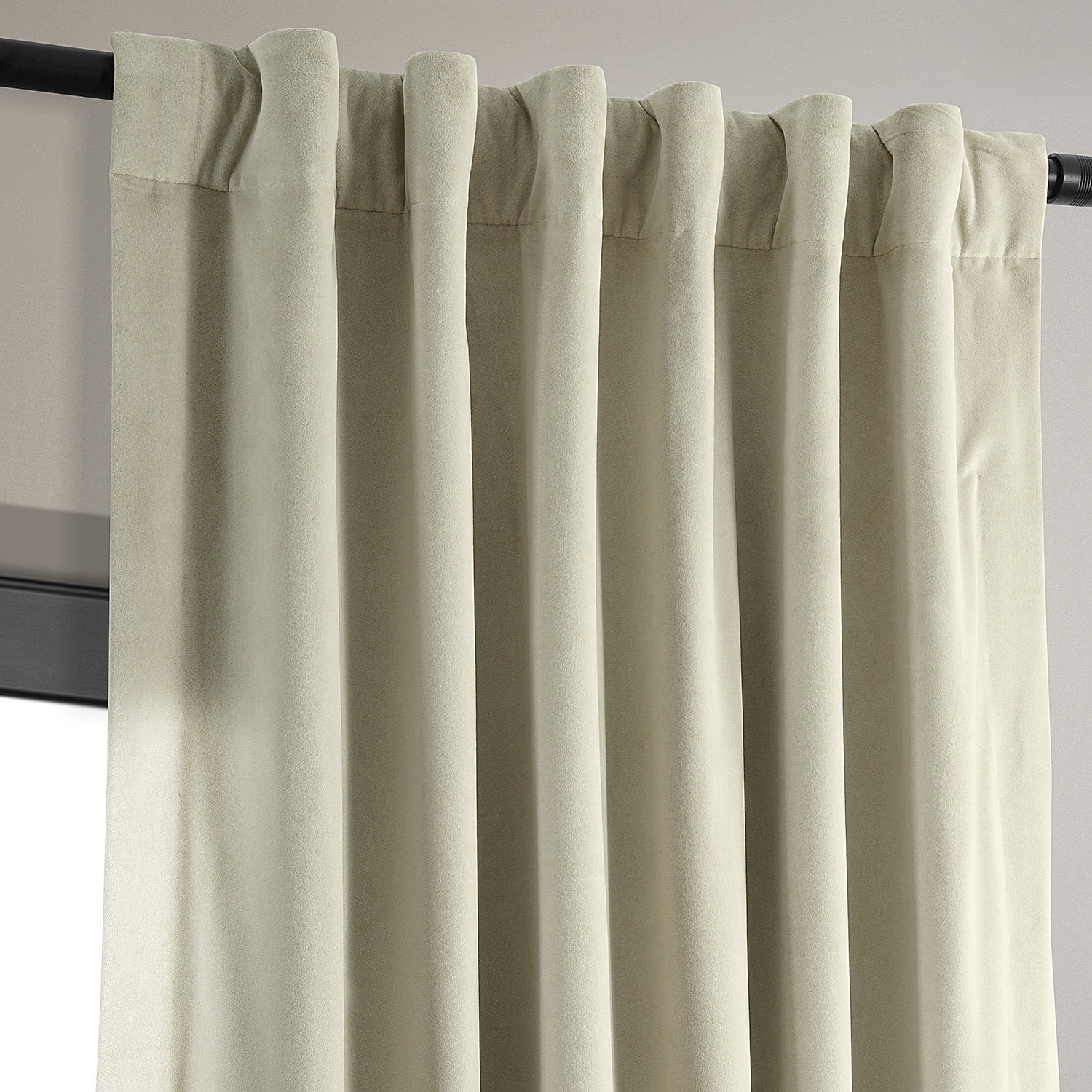 Exclusive Fabrics Signature Velvet Blackout Curtains (1 Panel) - Luxurious Single Drapery for Enhanced Light Blockage