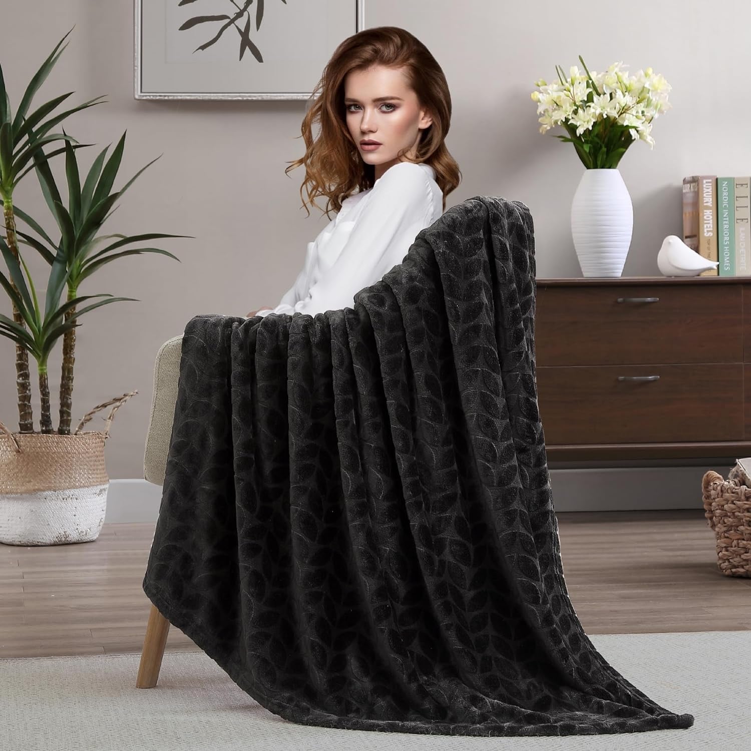 Walensee Fleece Throw Blanket Soft and Lightweight for Couch, Sofa, Bed and Lounge Chair, 50x60