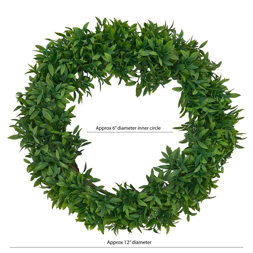 Christmas Wreath With Capsicum Design