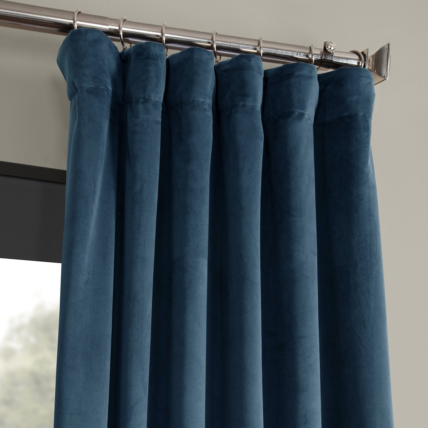 Exclusive Fabrics Signature Velvet Blackout Curtains (1 Panel) - Luxurious Single Drapery for Enhanced Light Blockage