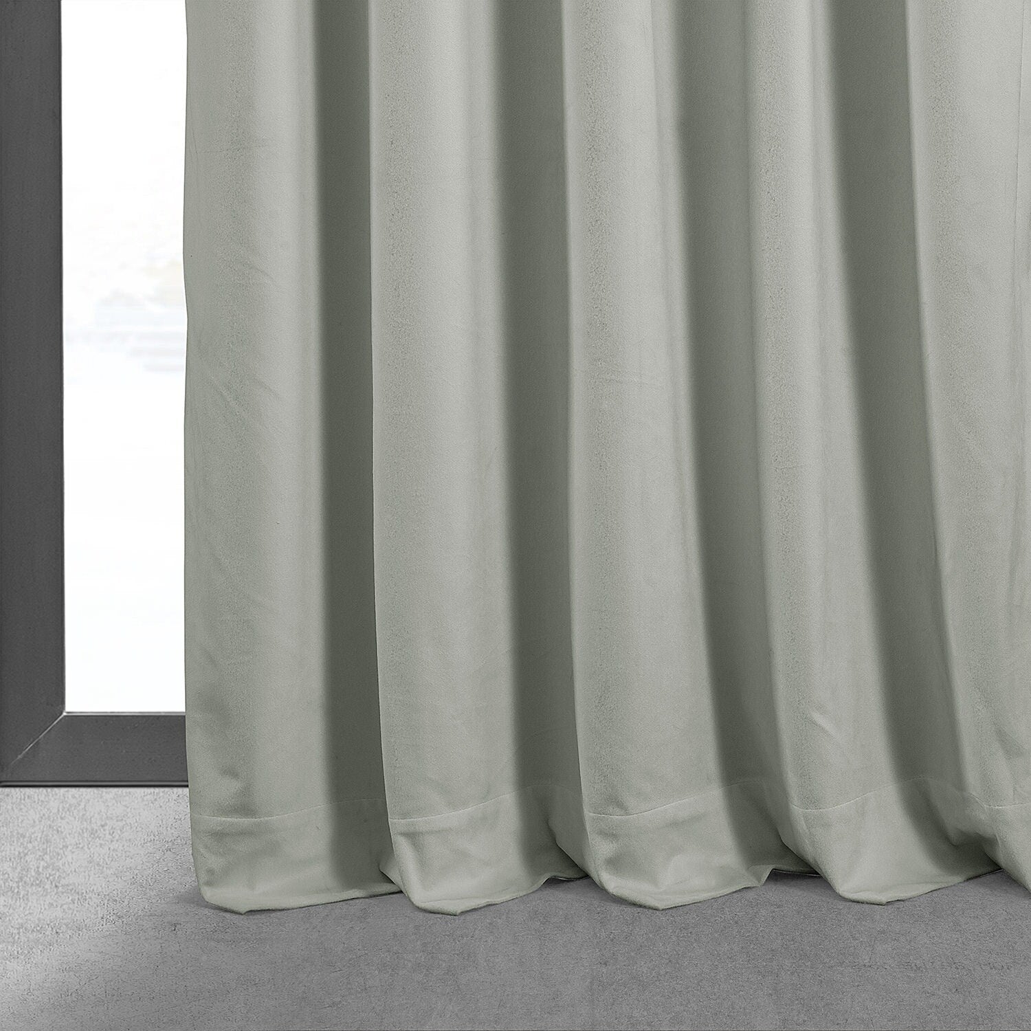 Exclusive Fabrics Signature Velvet Blackout Curtains (1 Panel) - Luxurious Single Drapery for Enhanced Light Blockage