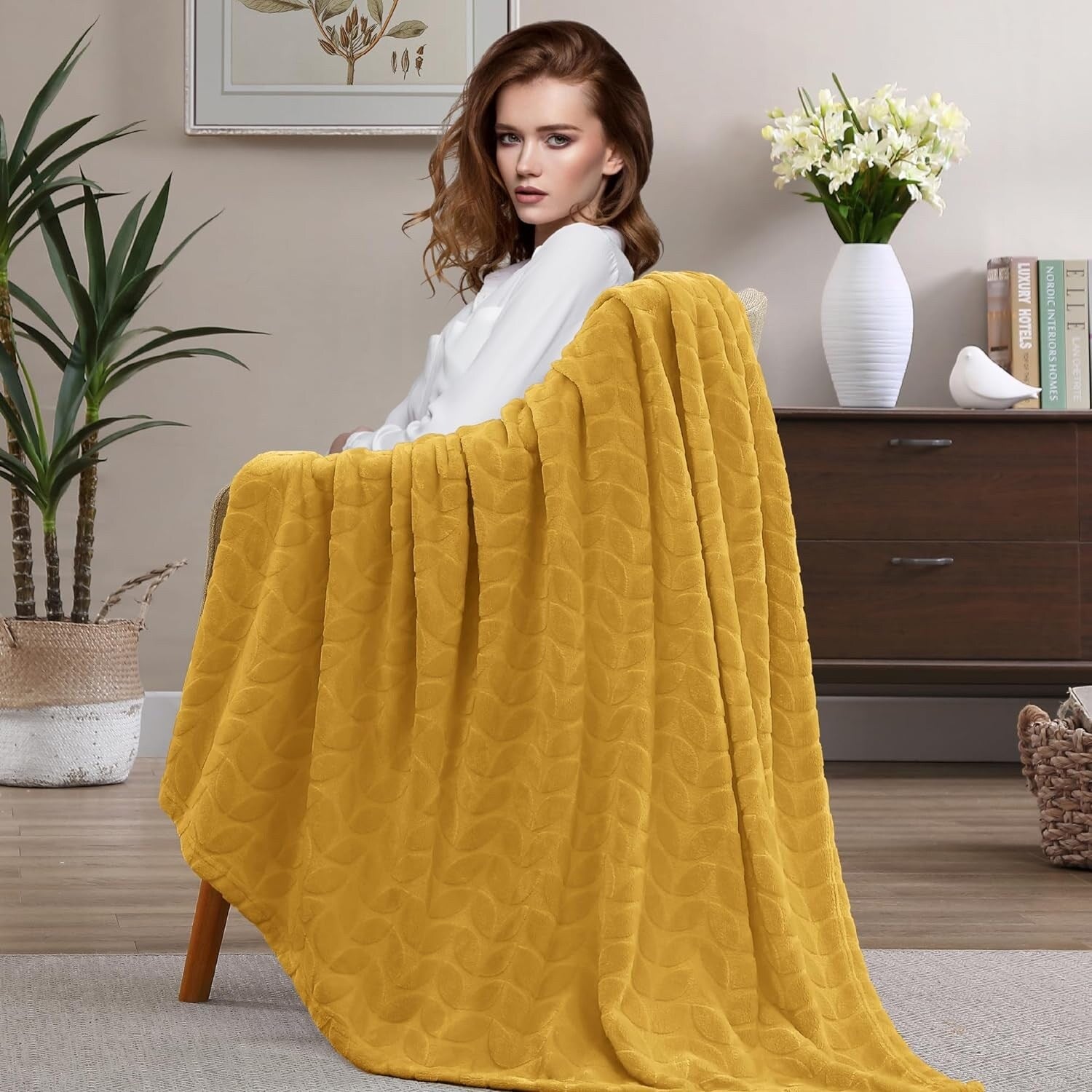 Walensee Fleece Throw Blanket Soft and Lightweight for Couch, Sofa, Bed and Lounge Chair, 50x60