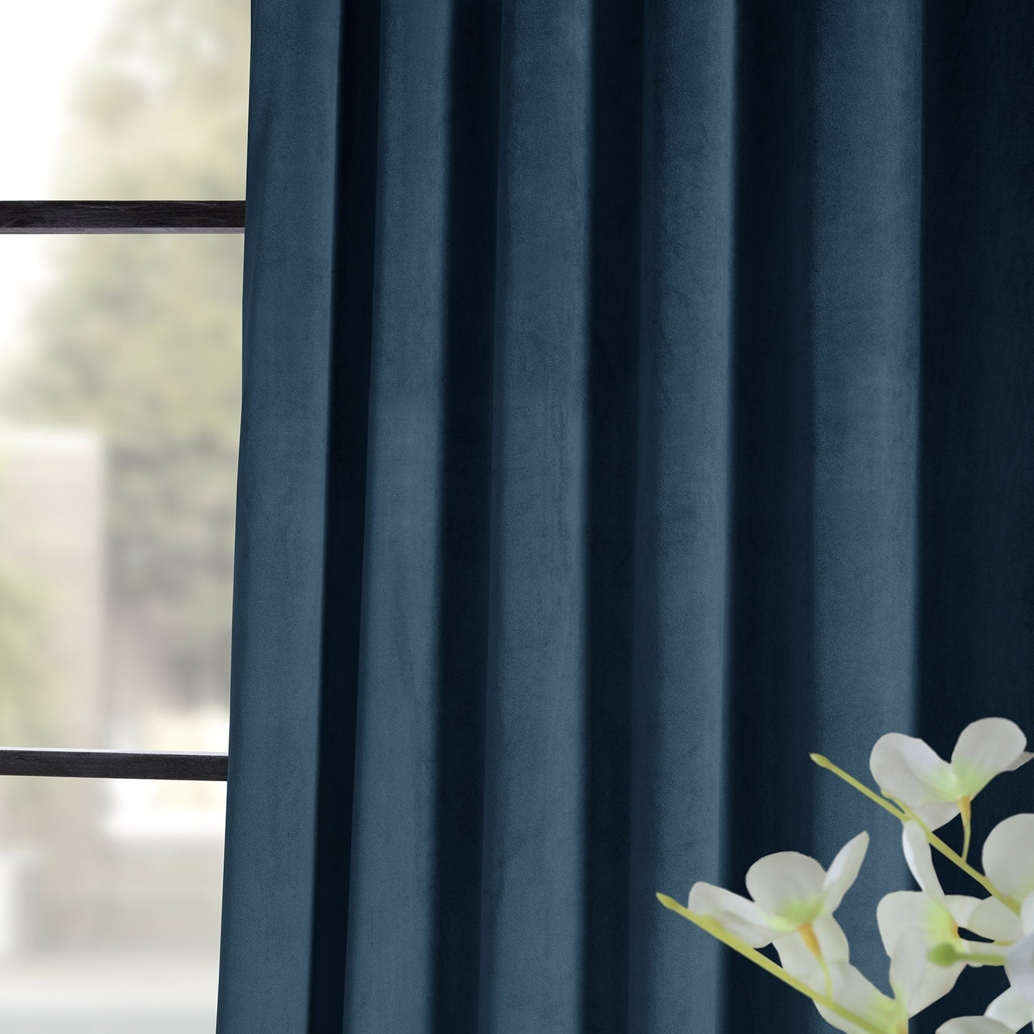 Exclusive Fabrics Signature Velvet Blackout Curtains (1 Panel) - Luxurious Single Drapery for Enhanced Light Blockage