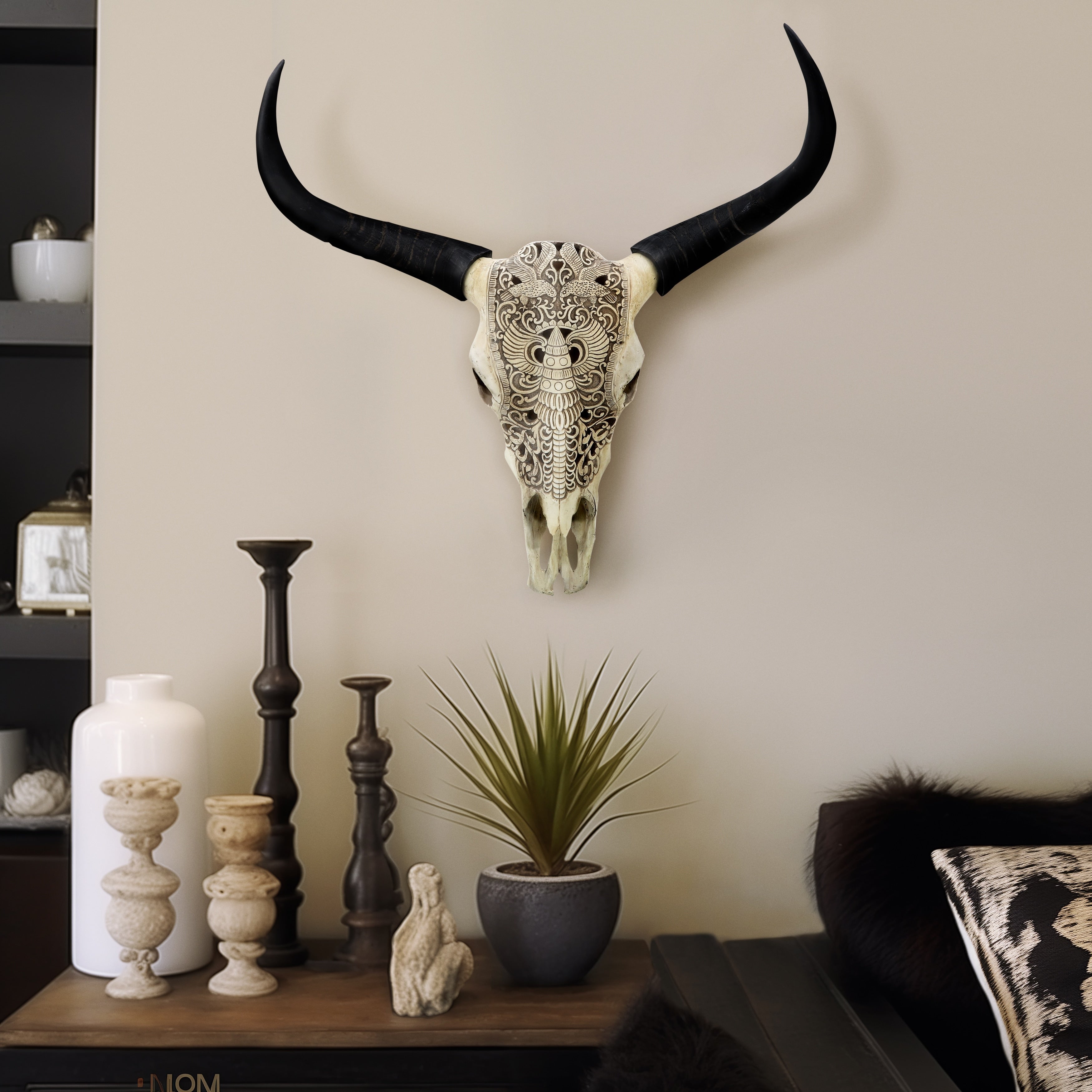 Sagebrook Home Boho Resin 28 Bull Skull Wall Accent, Ivory/Black