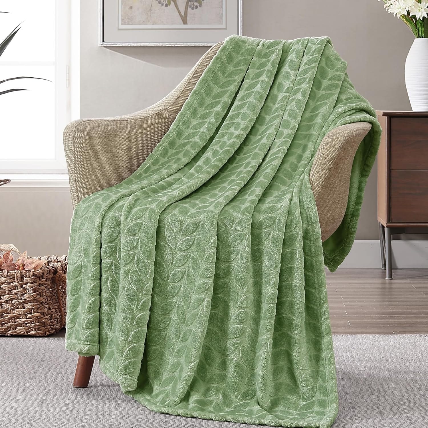 Walensee Fleece Throw Blanket Soft and Lightweight for Couch, Sofa, Bed and Lounge Chair, 50x60