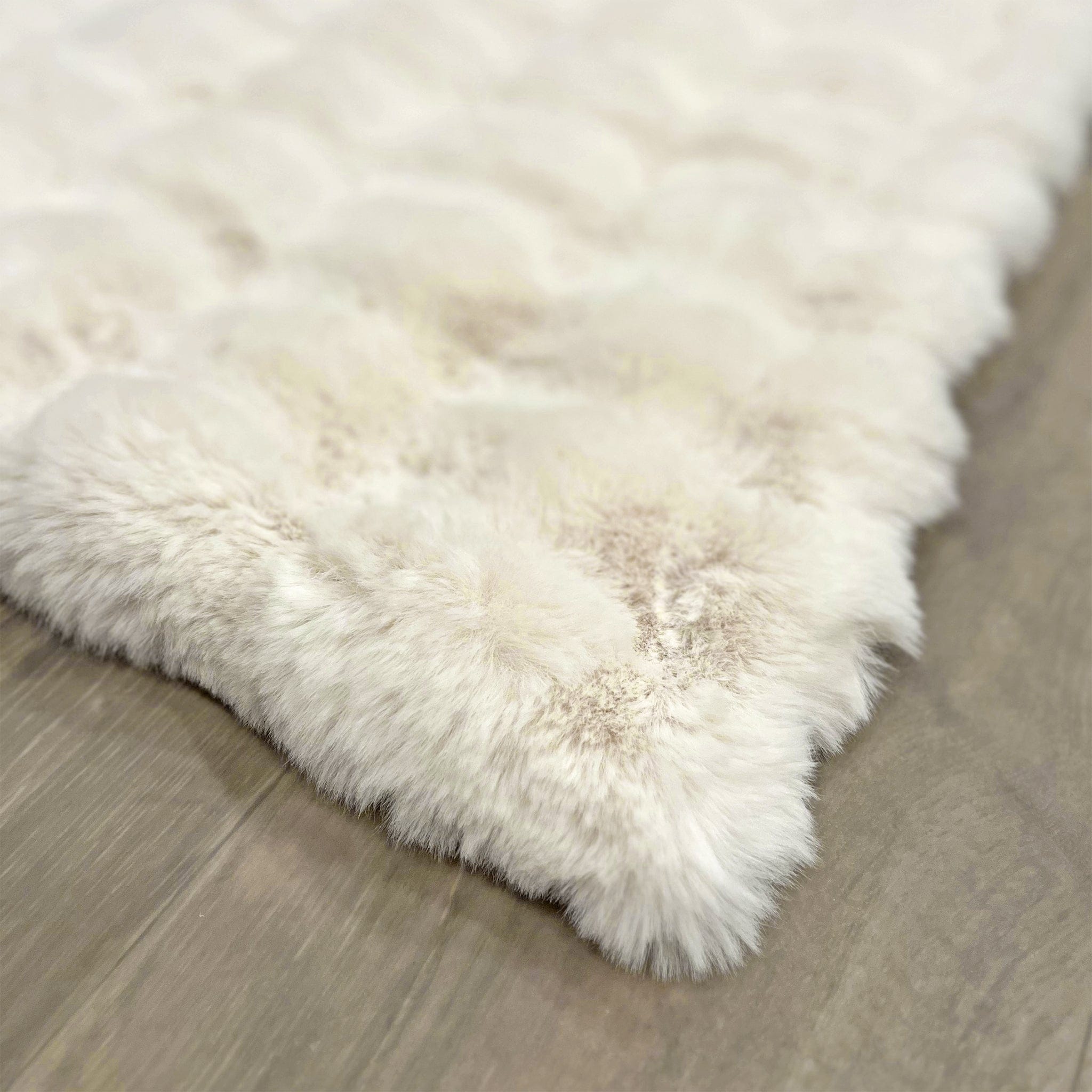 The Mood Cubby FauxFur Throw