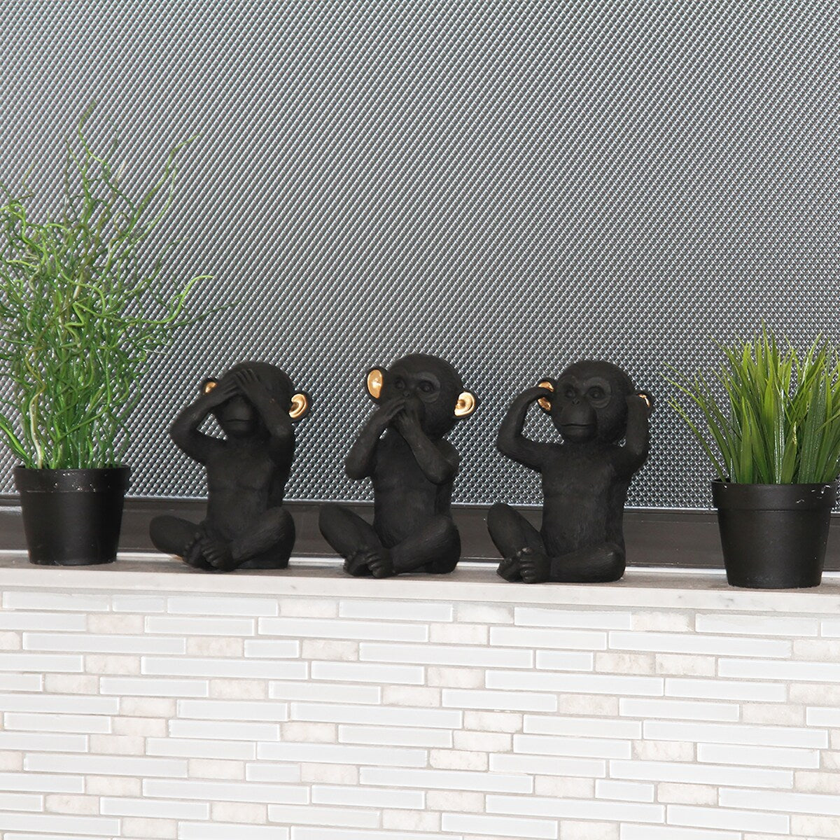 3 Wise Monkeys Speak Hear See No Evil Resin Black Gold Set of 3