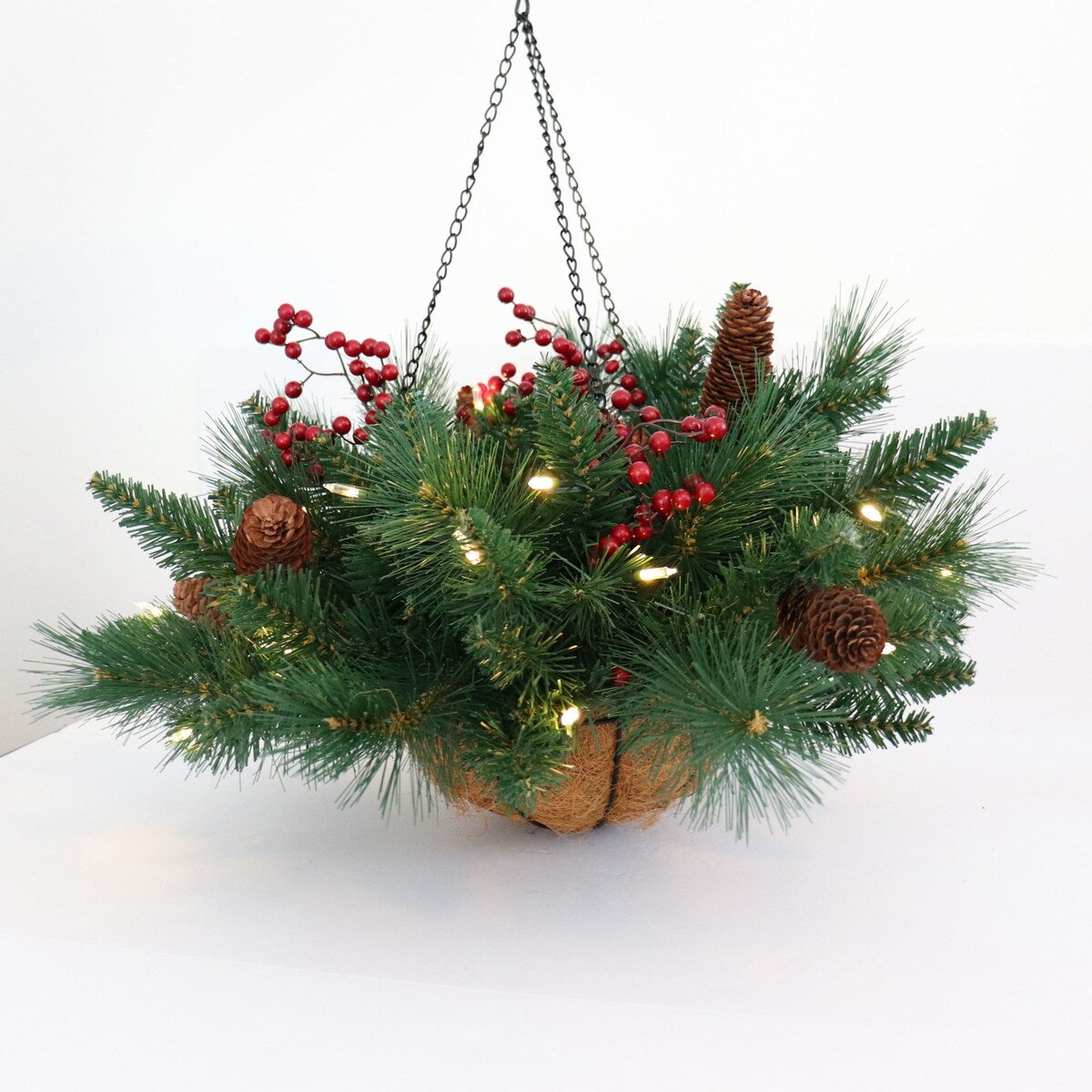 Traditional Woodland Berry 18 Dual Color LED Lighted Hanging Basket