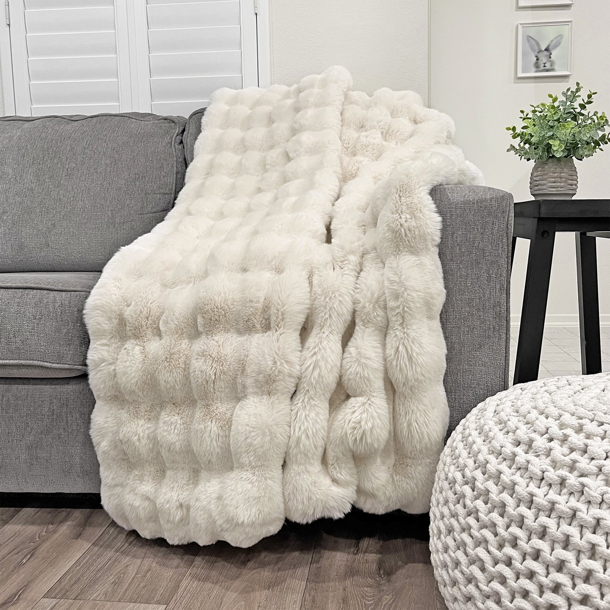 The Mood Cubby FauxFur Throw