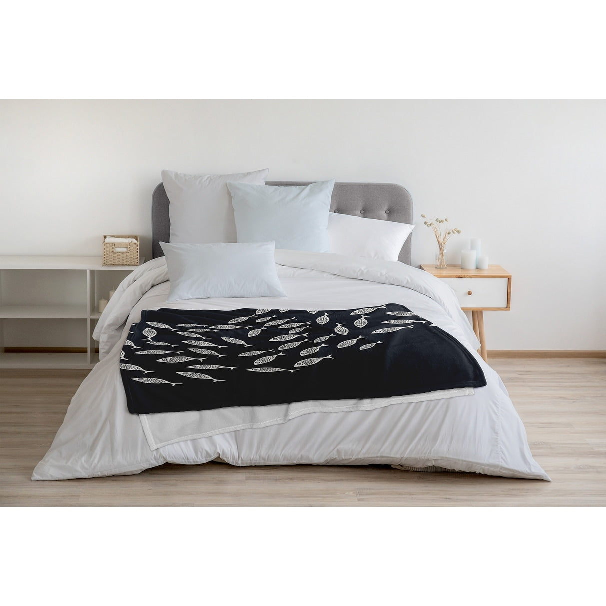 Escuela Fleece Throw Blanket