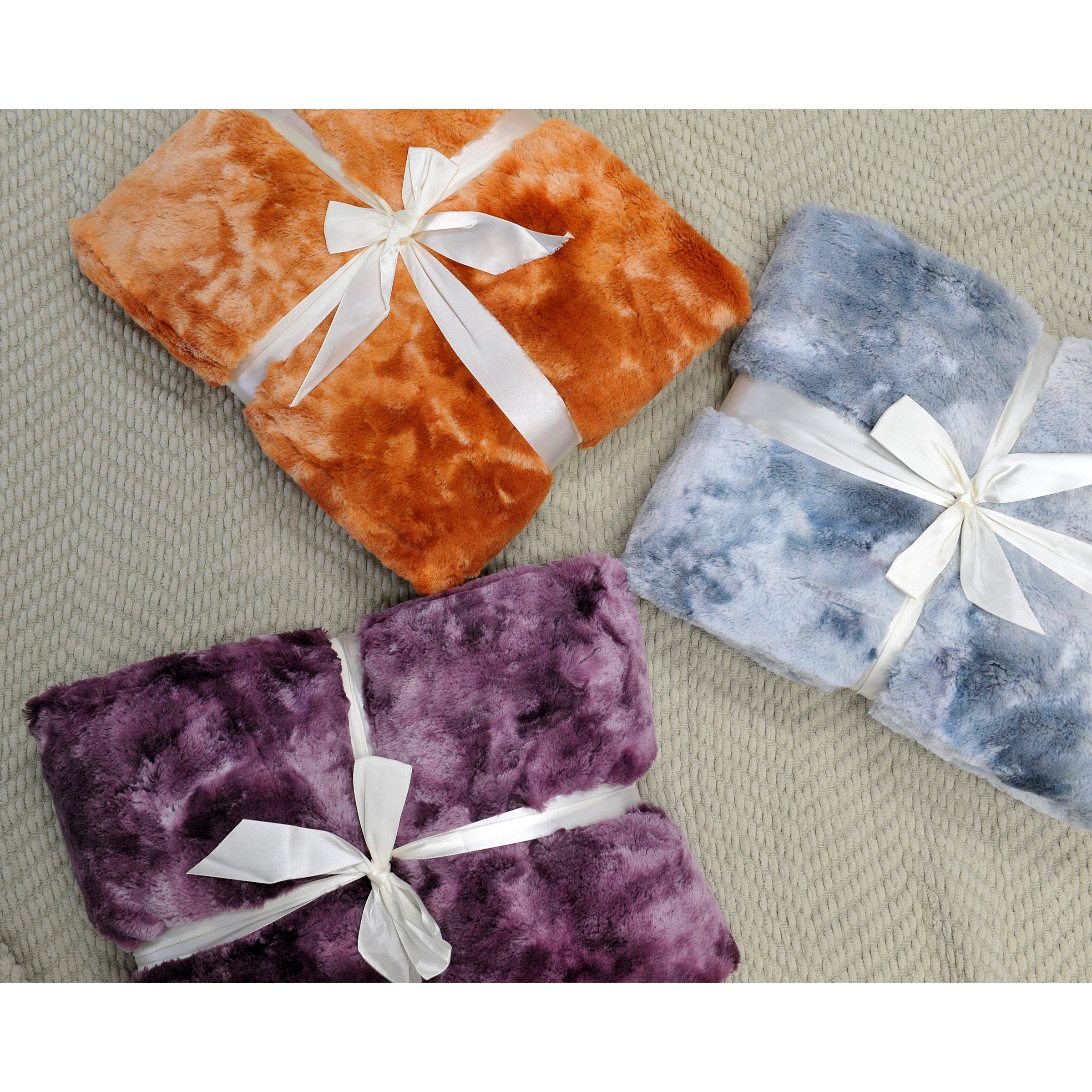 Tie Dyed Double Sided Fauxfur Throw