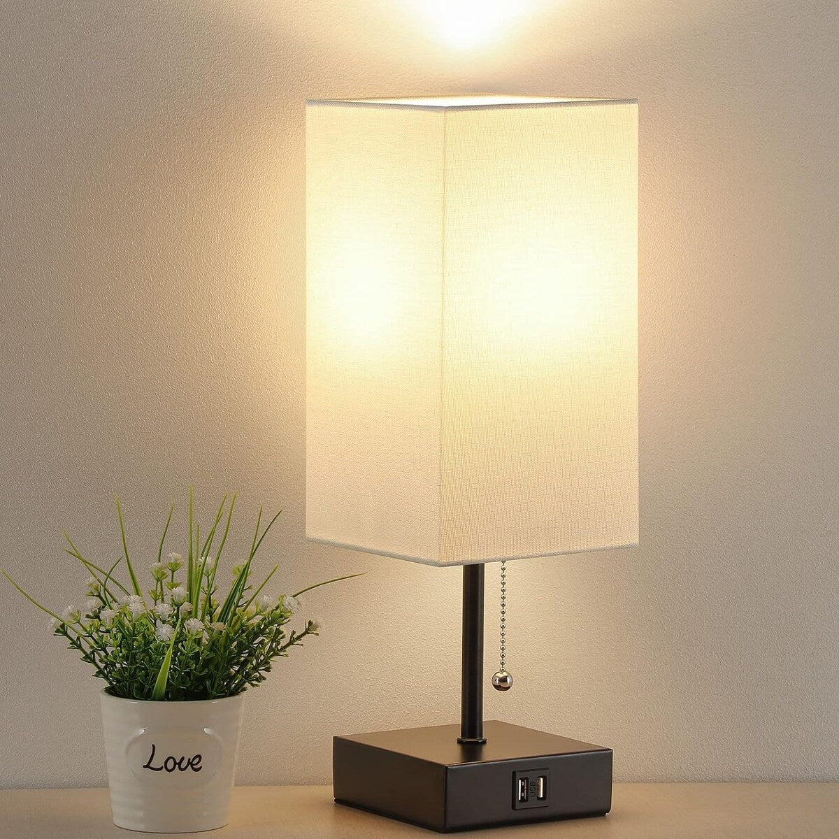 The Bedside Table Lamp, Pull Chain Table Lamp with USB C+A Charging Ports, 2700K LED Bulb, Fabric Linen Lampshade