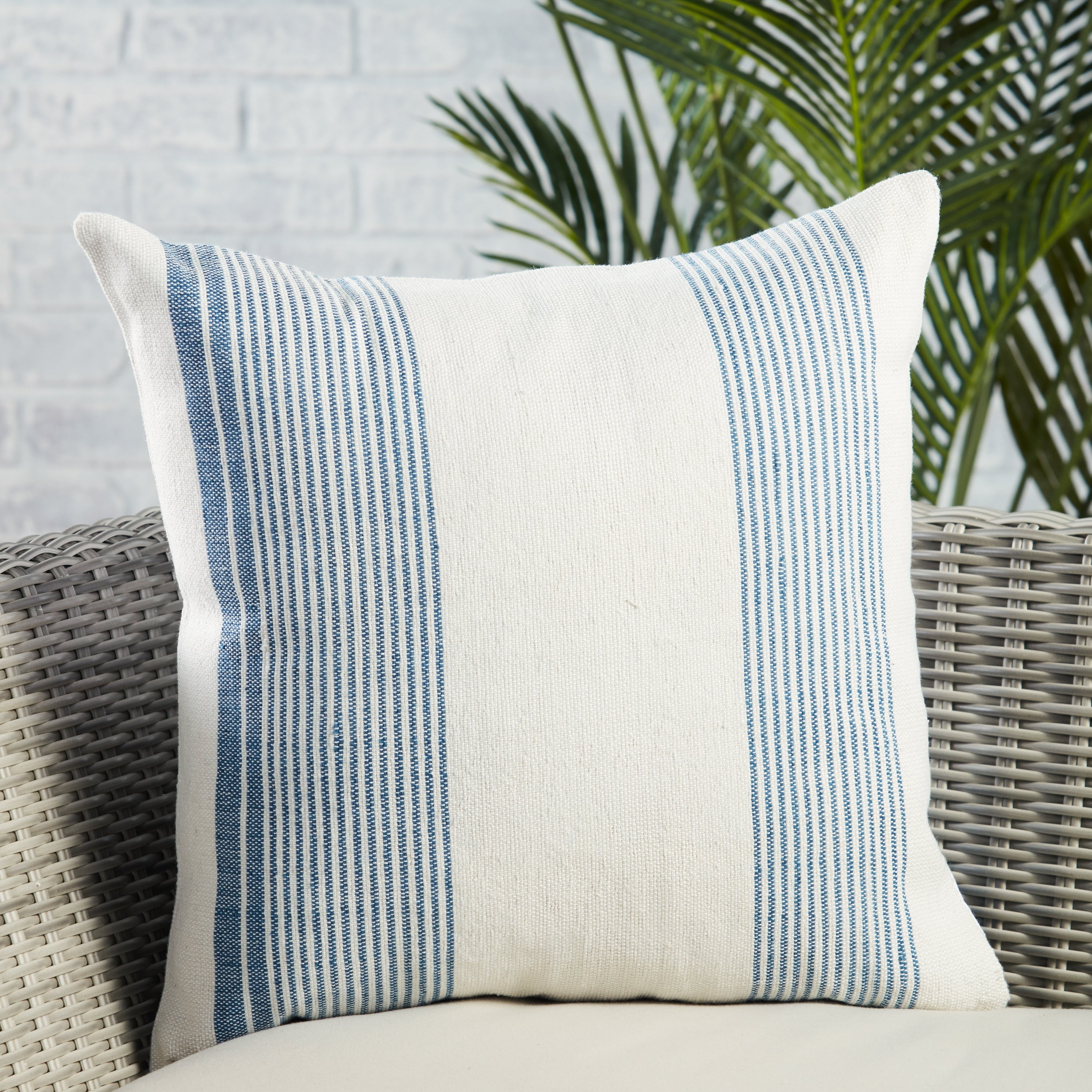 Seine Indoor/ Outdoor Striped Pillow