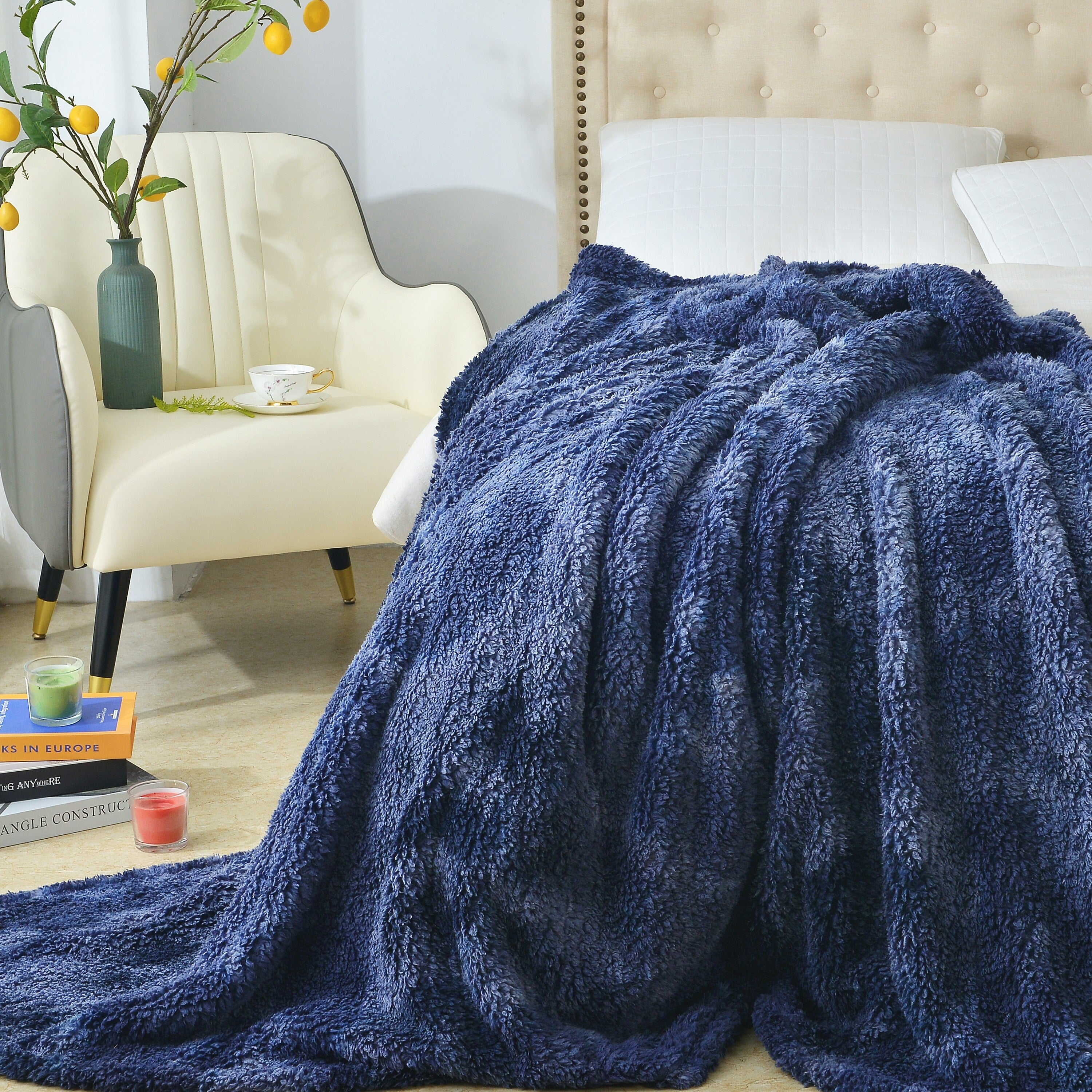 Ultra Soft FauxFur Throw Blanket