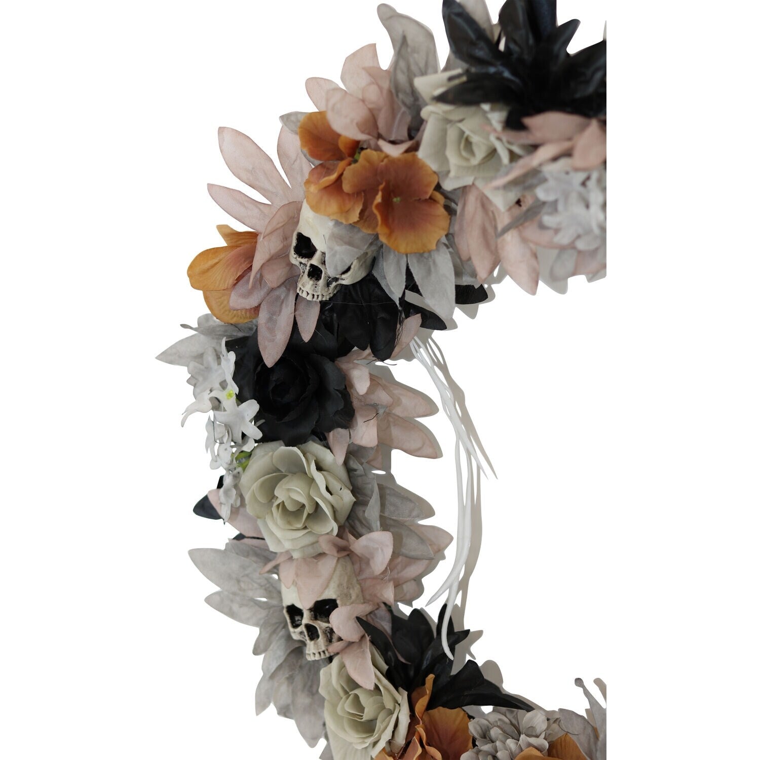 Haunted Hill Farm 1.83-ft. Halloween Autumn Wreath with Skulls, Indoor/Covered Outdoor Halloween Decoration