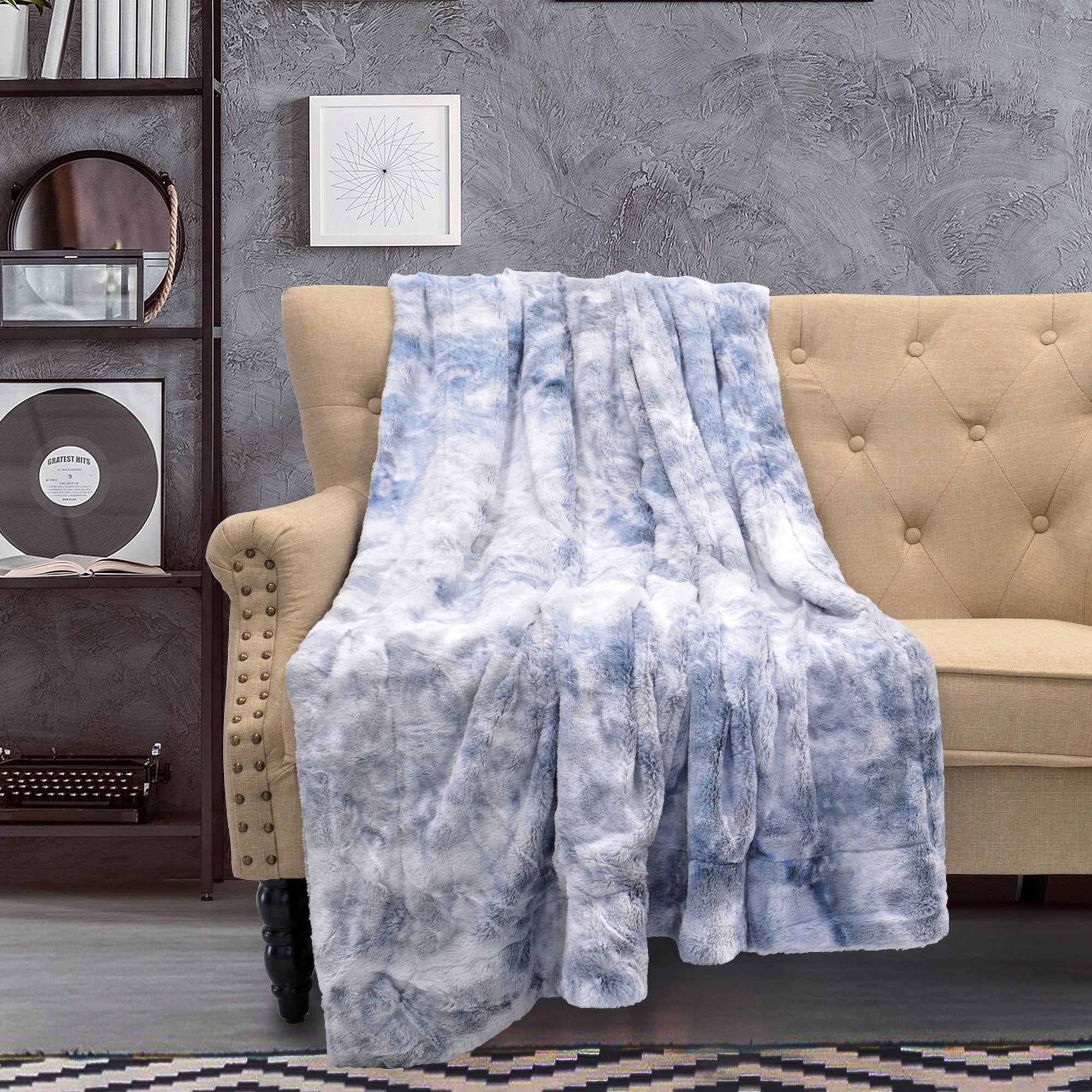 Tie Dyed Double Sided Fauxfur Throw