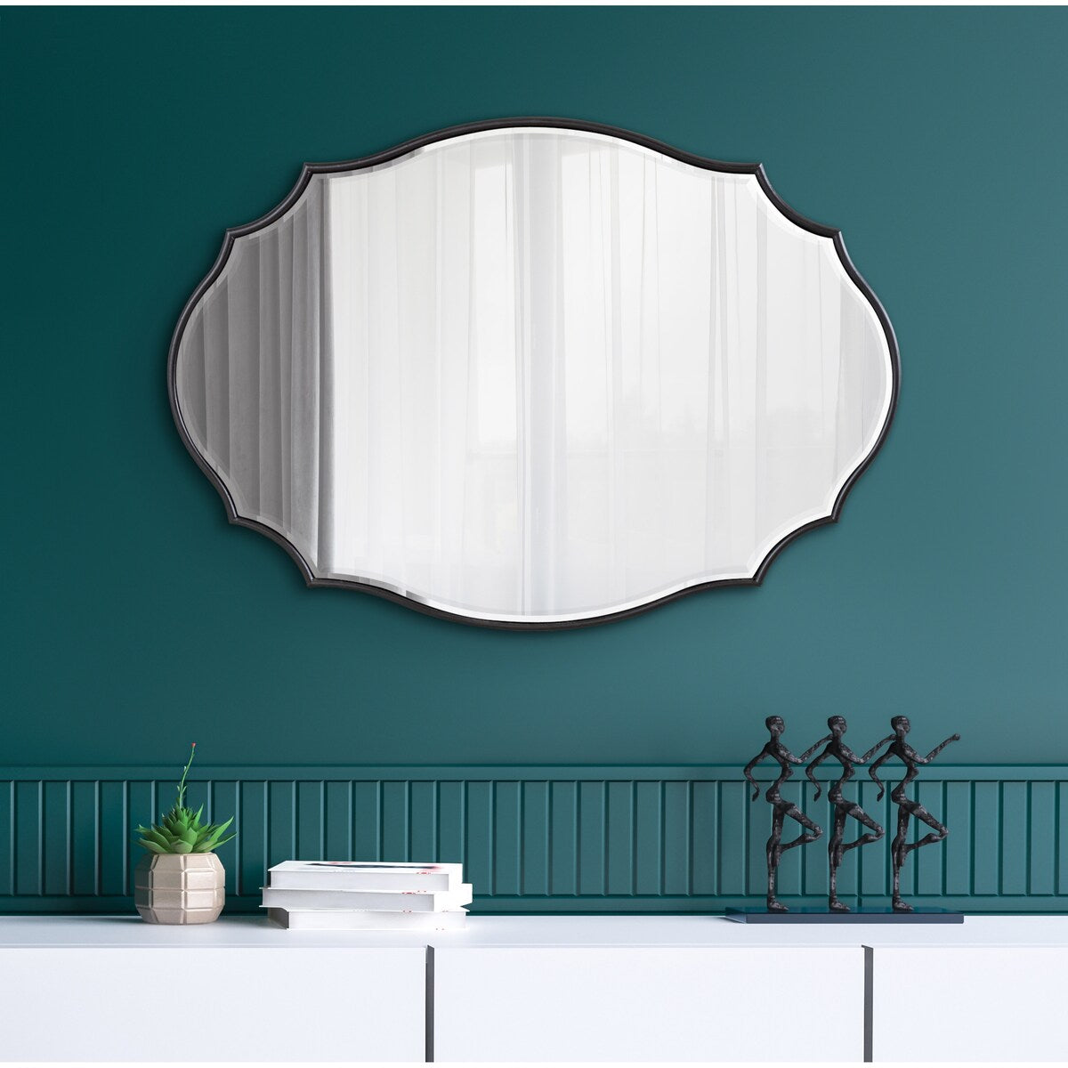 Kate and Laurel Leanna Scalloped Oval Wall Mirror