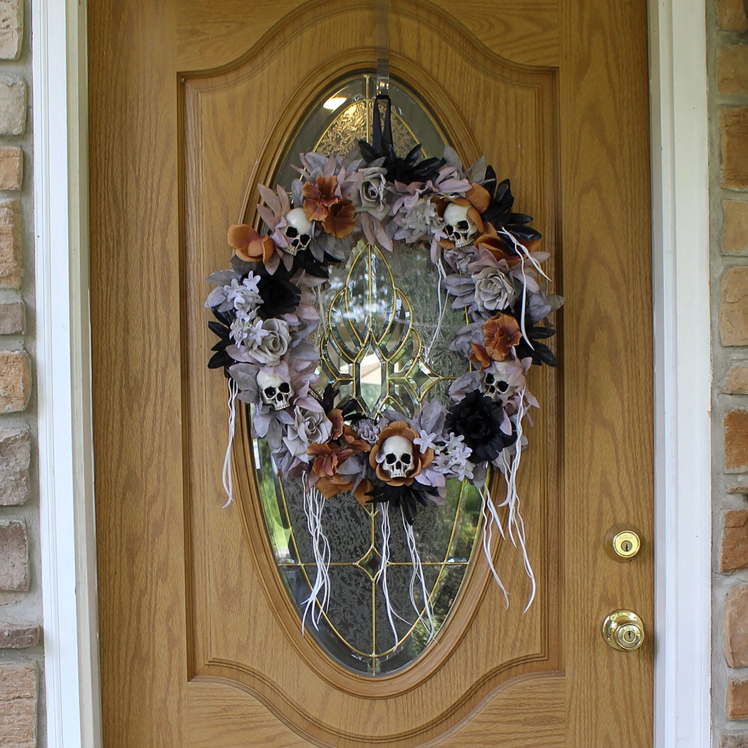 Haunted Hill Farm 1.83-ft. Halloween Autumn Wreath with Skulls, Indoor/Covered Outdoor Halloween Decoration