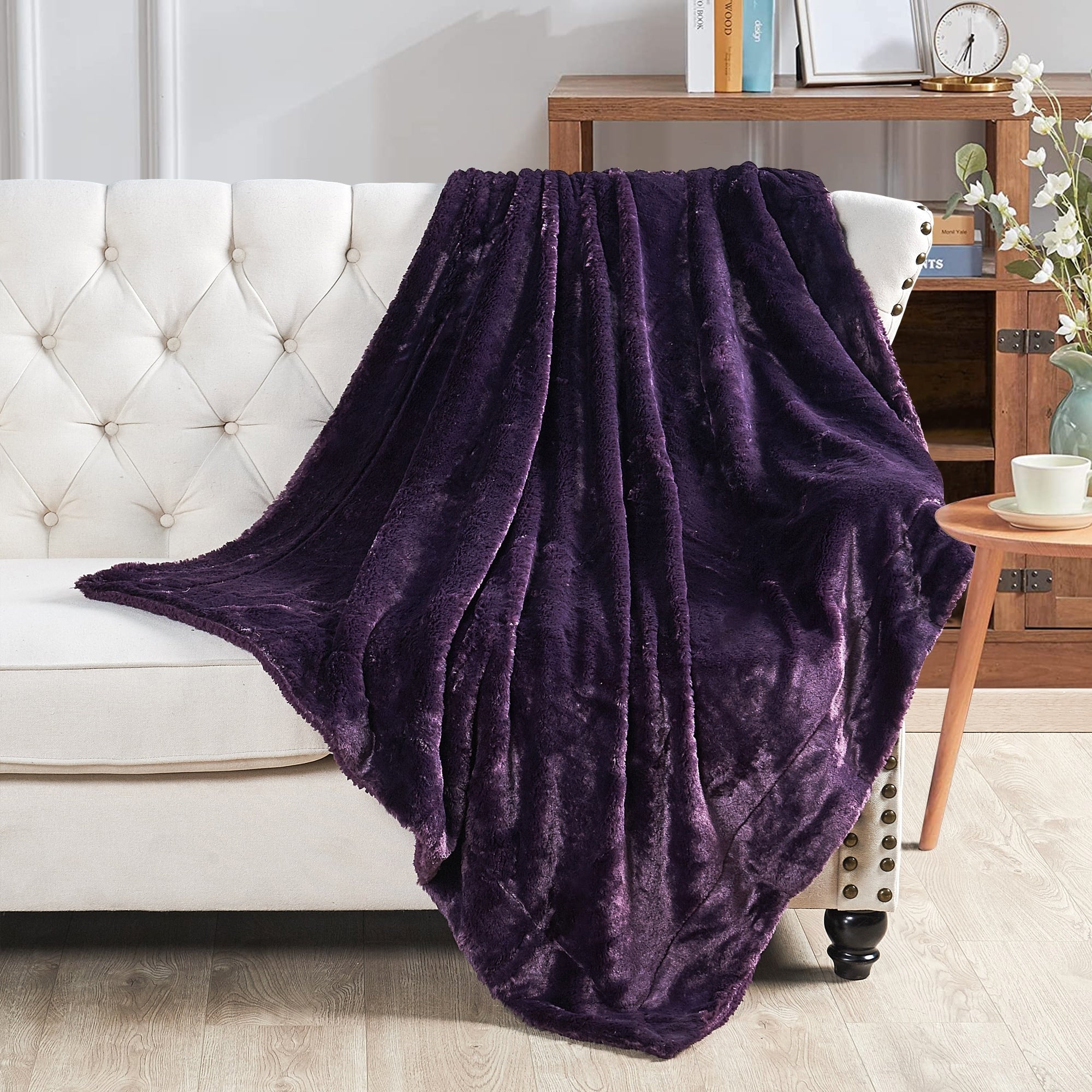 Plain Fauxfur Throw