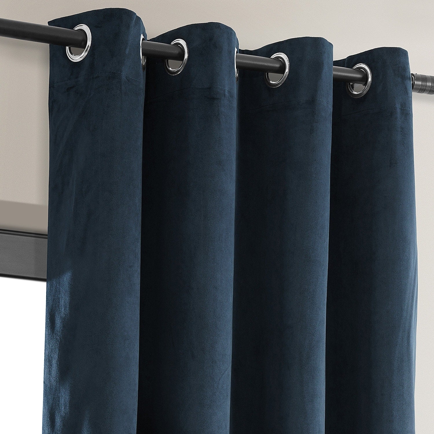 Exclusive Fabrics Midnight Blue Grommet Velvet Blackout Single Curtain (1 Panel)