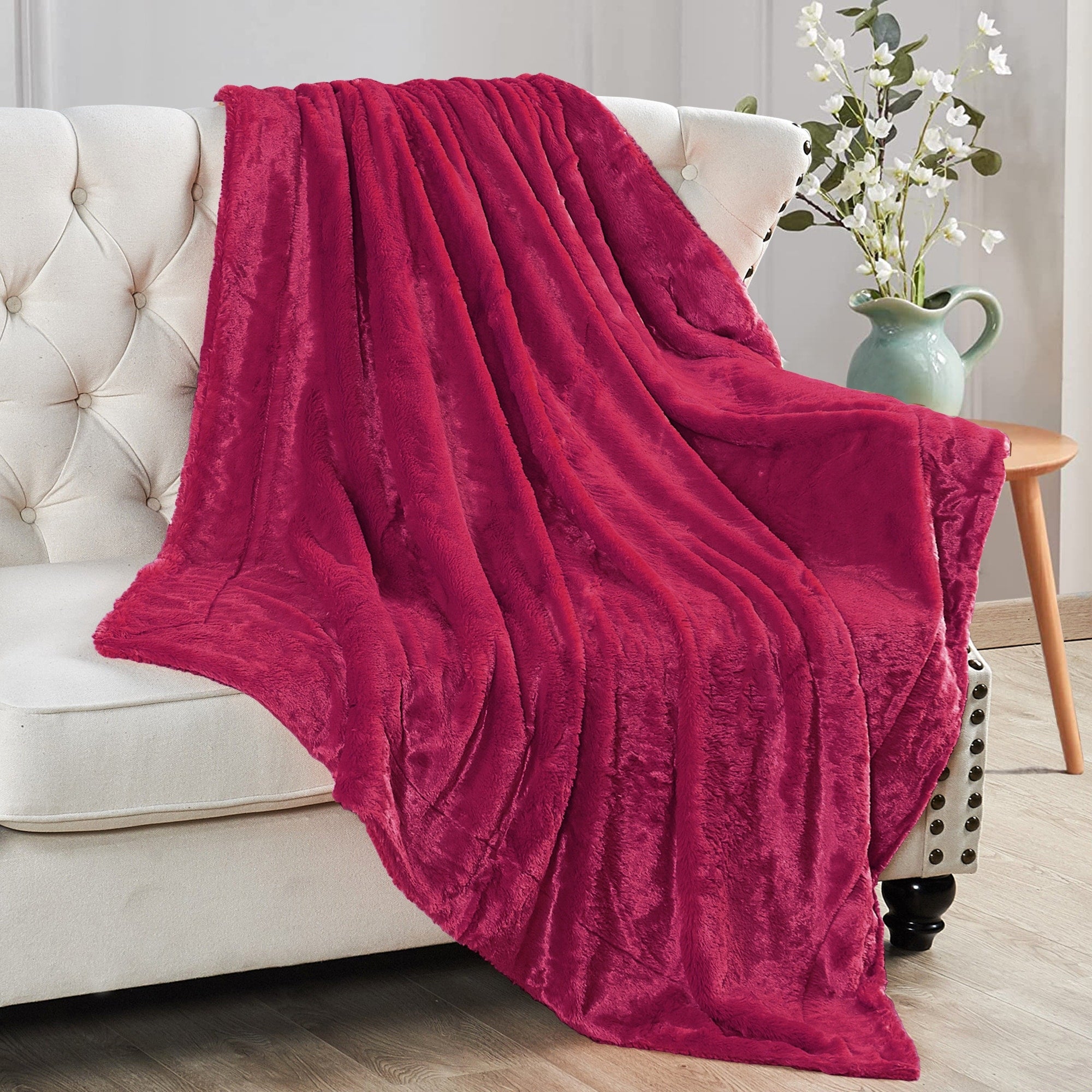 Plain Fauxfur Throw