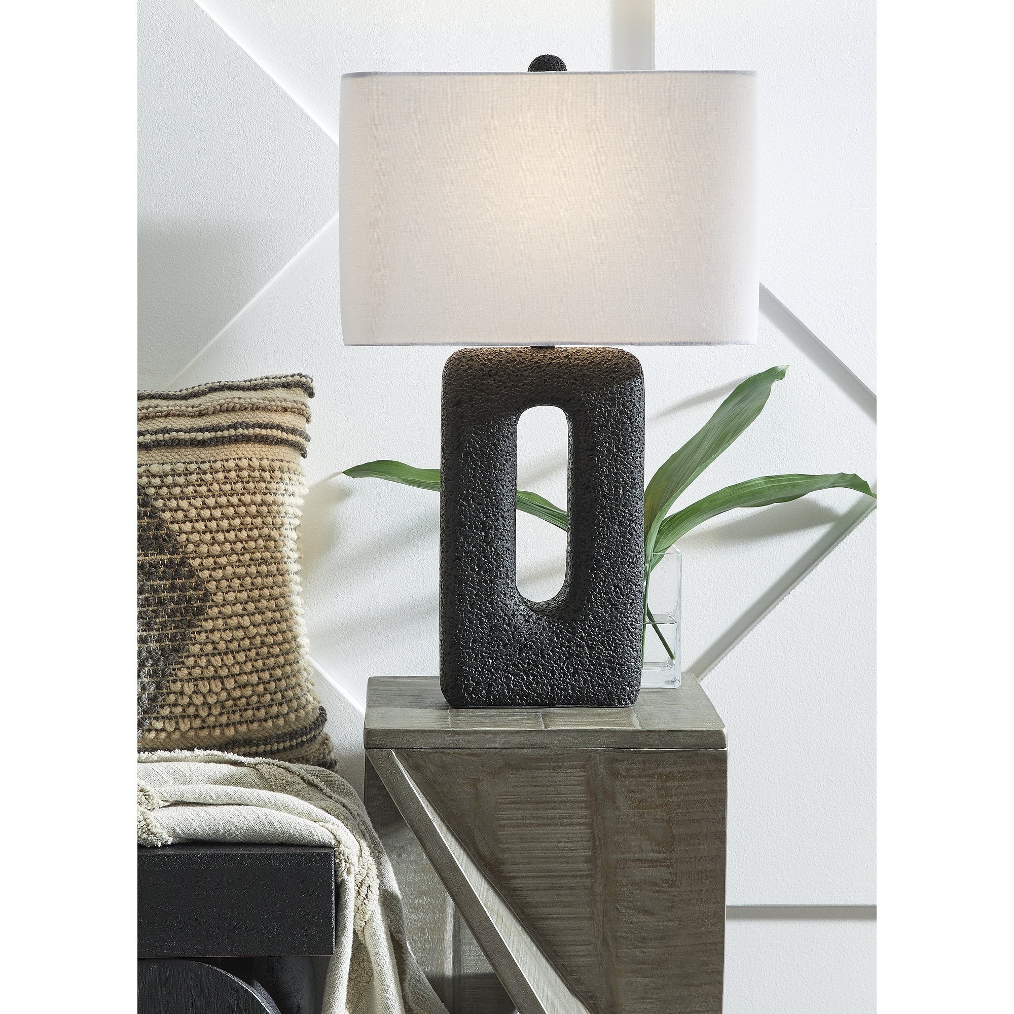 Signature Design by Ashley Wimmings Black/White Table Lamp (Set of 2) - 16 W x 10 D x 26.5 H