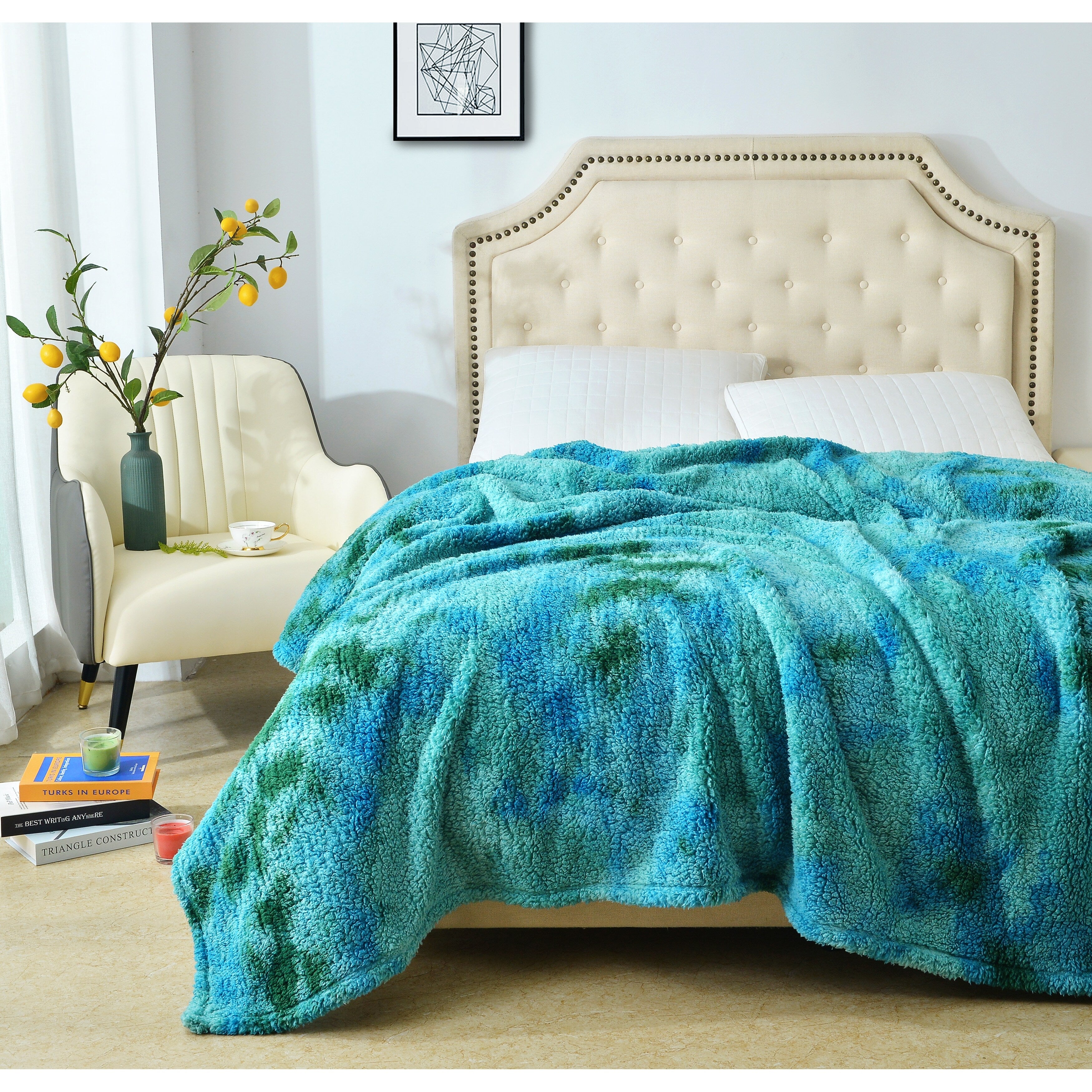 Ultra Soft FauxFur Throw Blanket