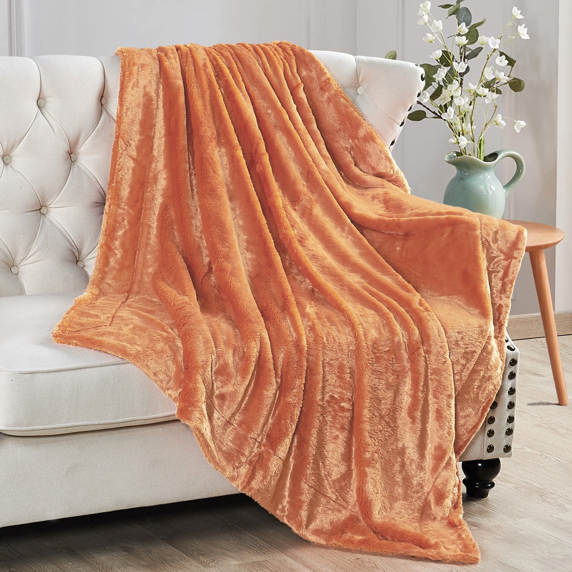 Plain Fauxfur Throw