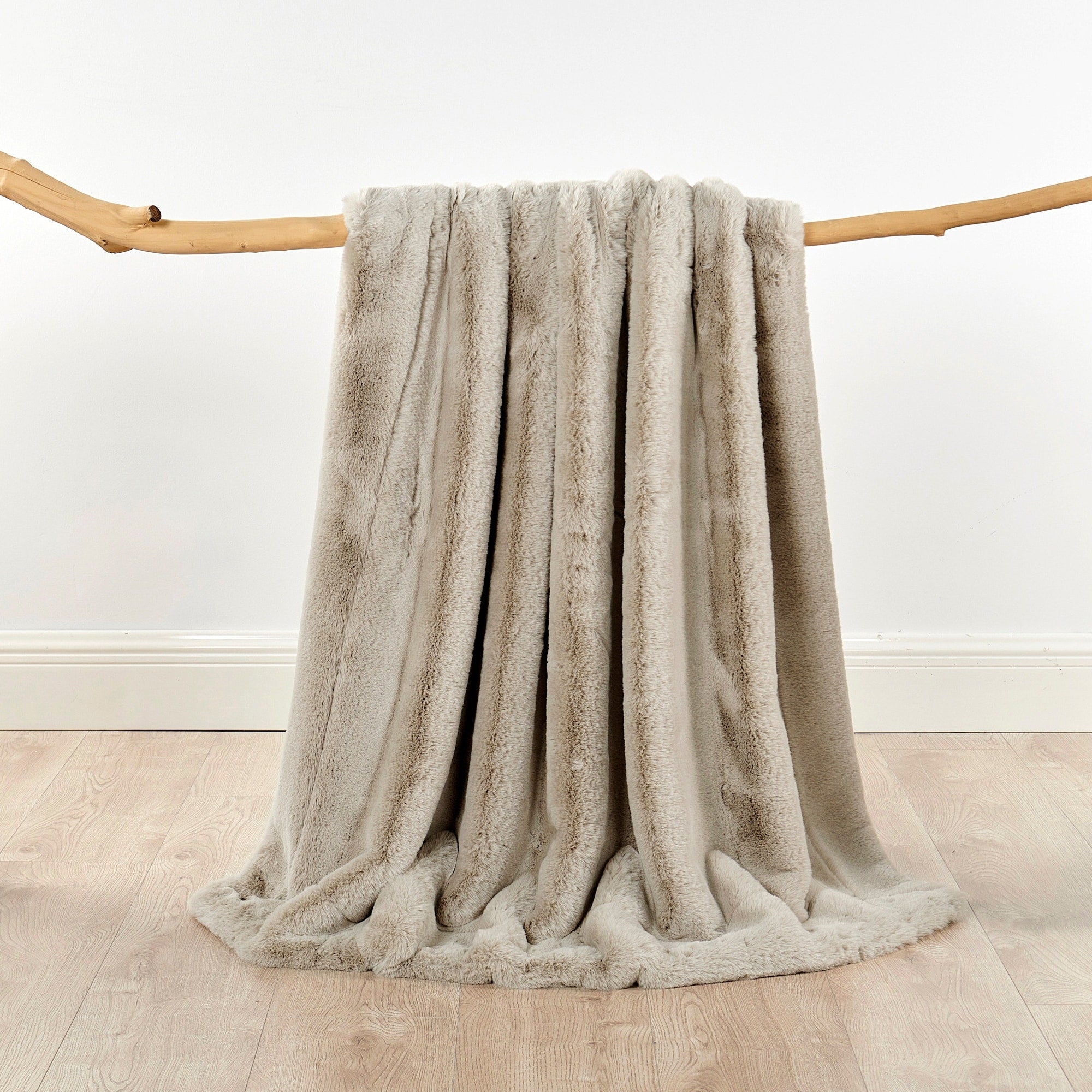 Heavy FauxFur Throw -50''x60''/60''x80''