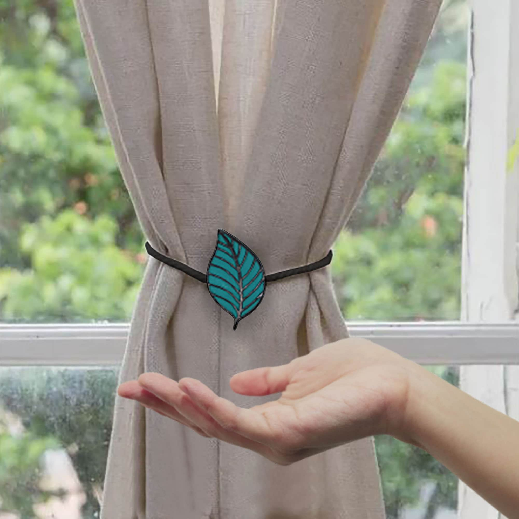 Magnetic Curtain Tieback - Stylish Leaf Design in Resin