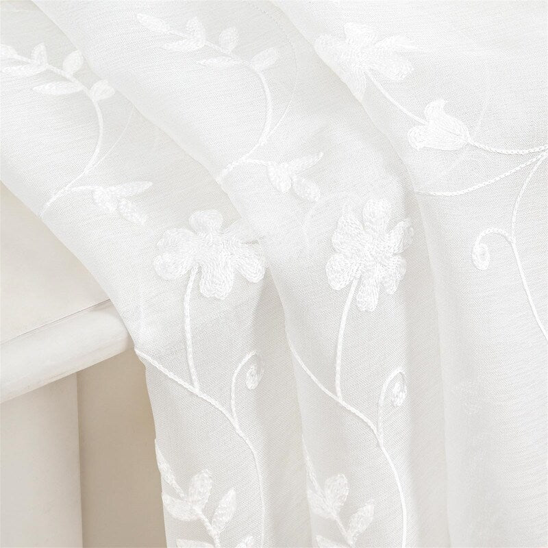 2 Panels Embroidered Leaf Pattern Curtains