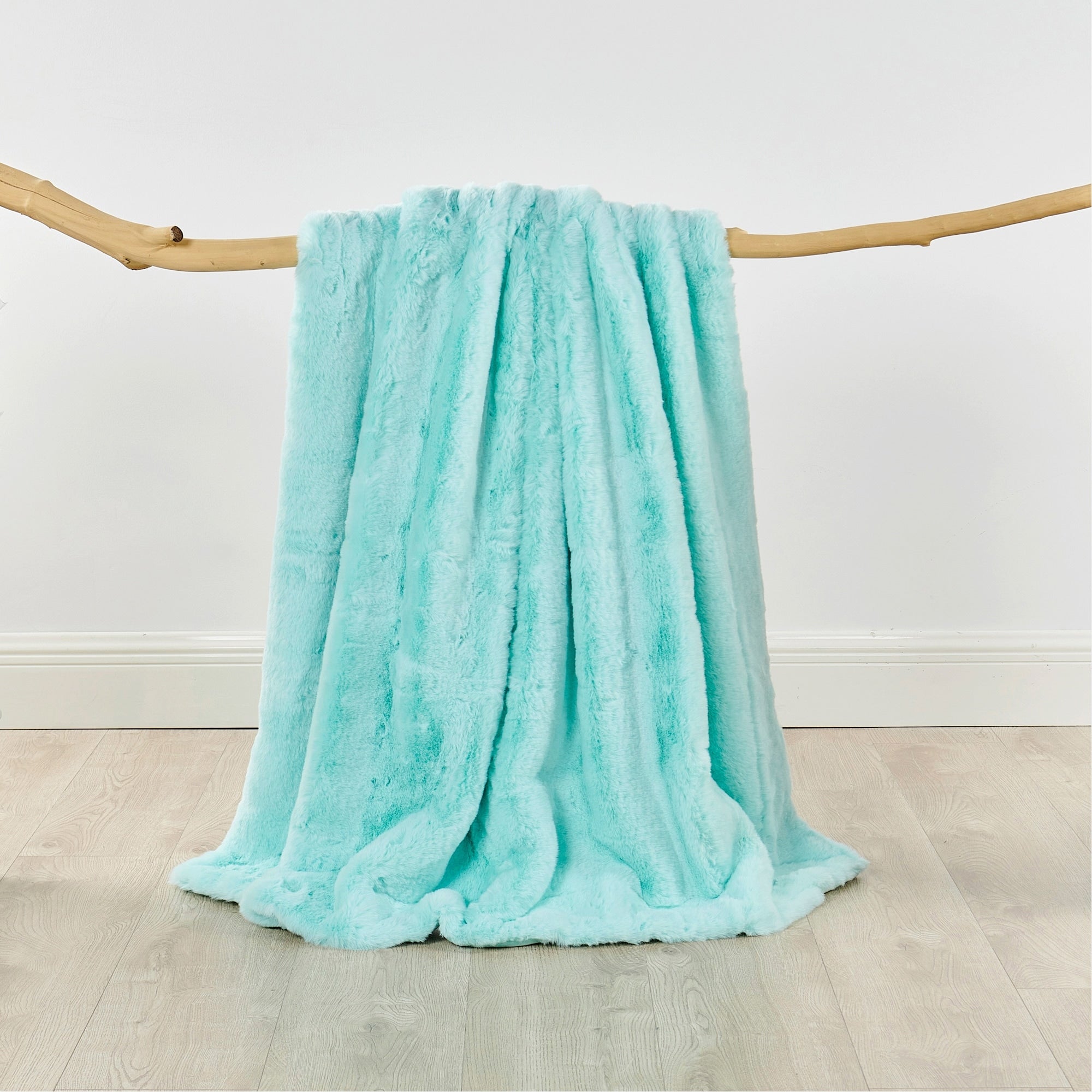 Heavy FauxFur Throw -50''x60''/60''x80''