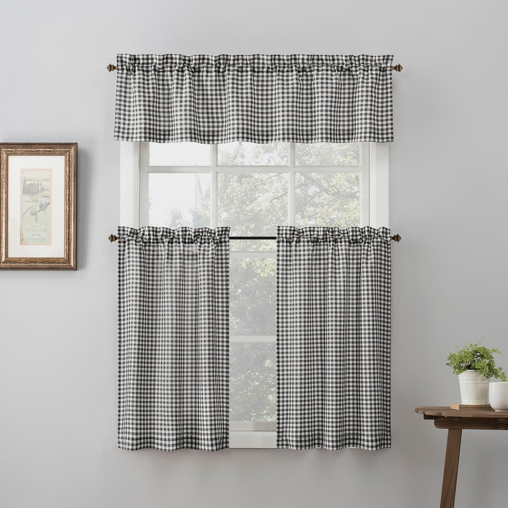 No. 918 Parkham Farmhouse Plaid Semi-Sheer Rod Pocket Kitchen Curtain Valance and Tiers Set