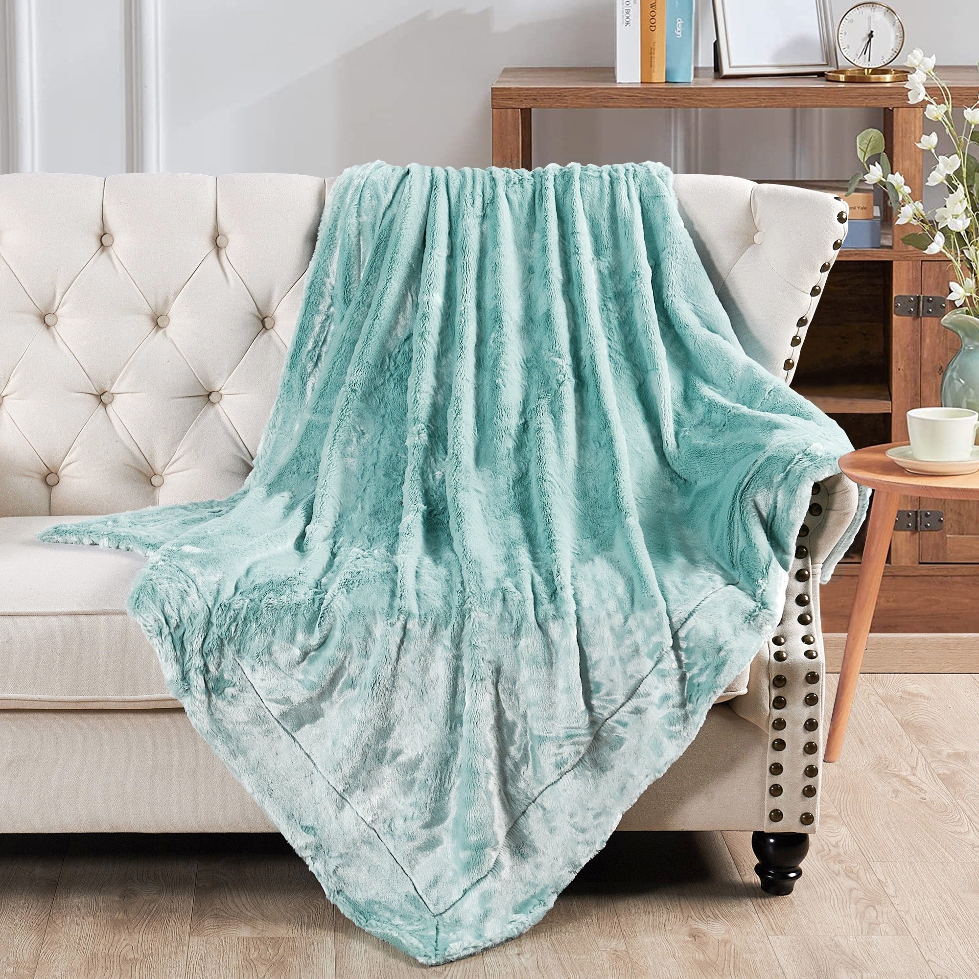 Plain Fauxfur Throw