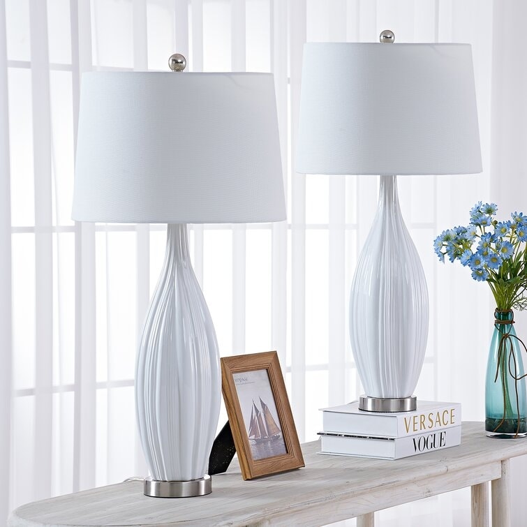 31 Standard White Porcelain Table Lamp Set (Set Of 2) (Set of 2)