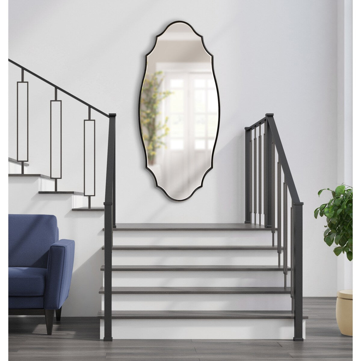 Kate and Laurel Leanna Scalloped Oval Wall Mirror