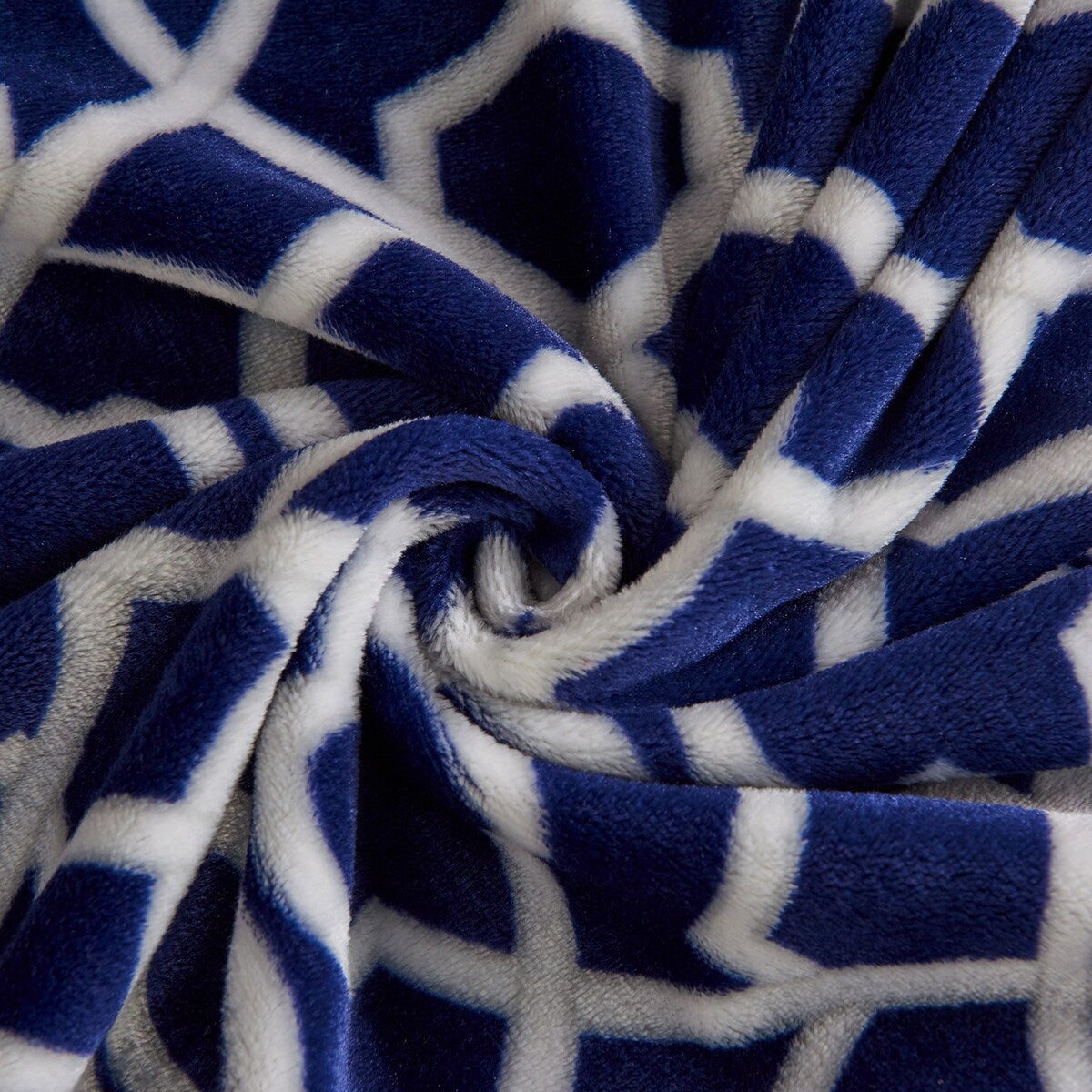 Microplush Fleece Ultra-soft Patterned Velvet Throw Blanket