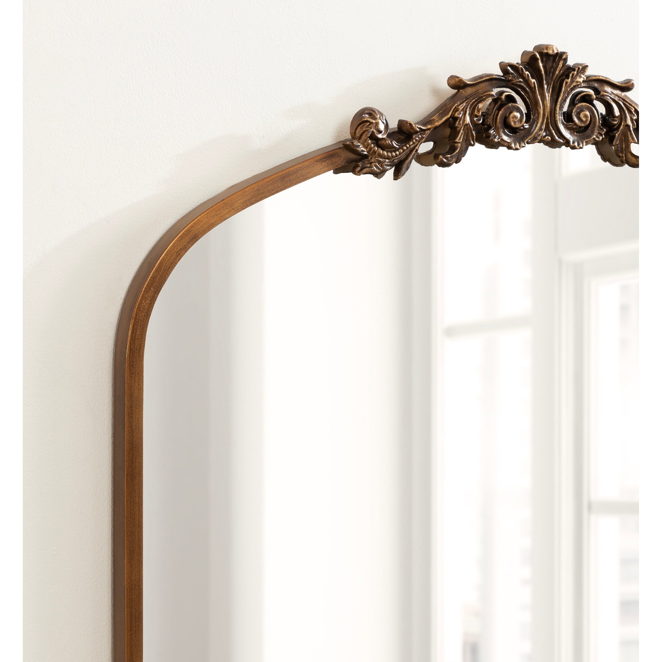 Kate and Laurel Arendahl Traditional Baroque Arch Wall Mirror