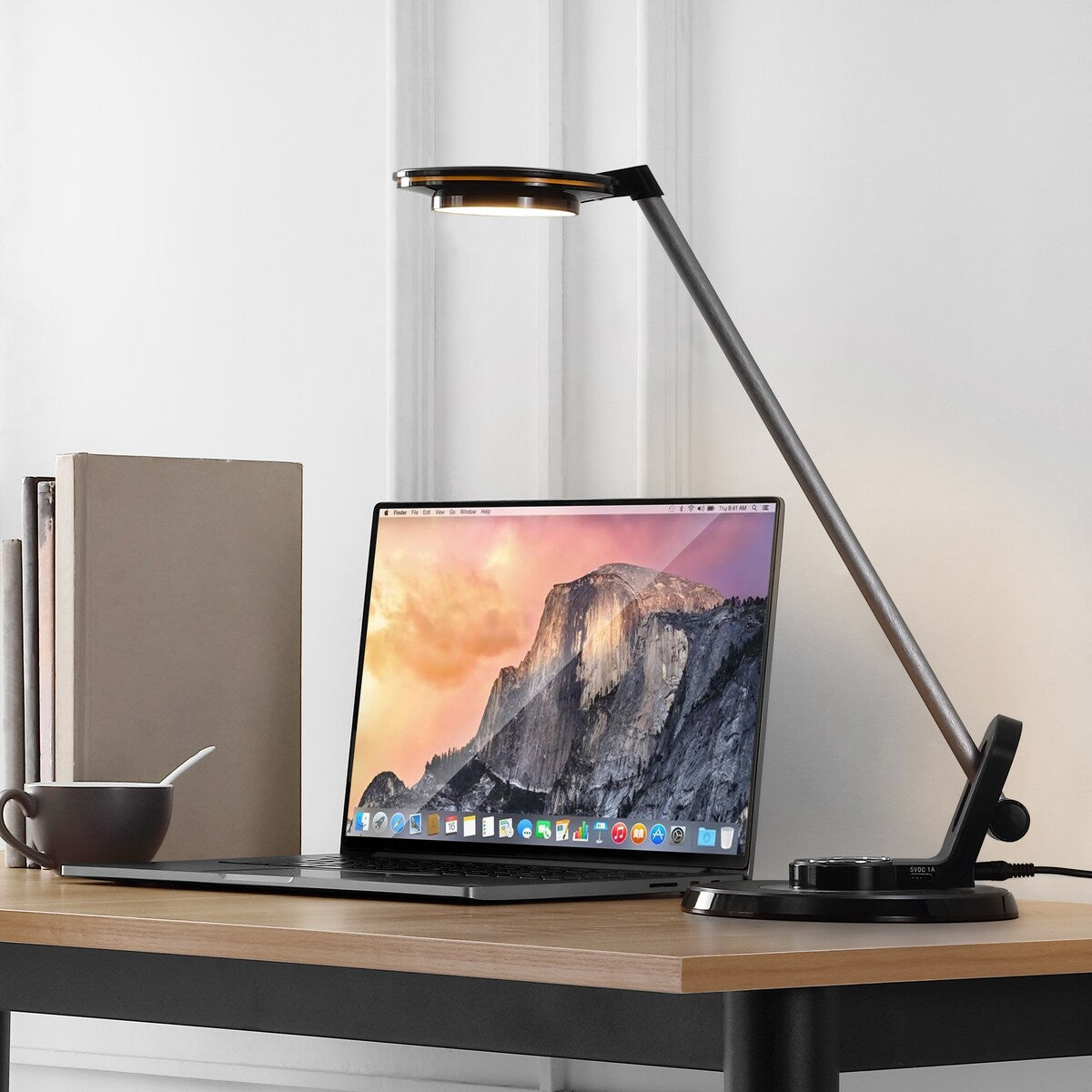 Gaines 18.5 Aluminum Contemporary Minimalist Adjustable Dimmable USB Charging LED Task Lamp, Black by JONATHAN Y