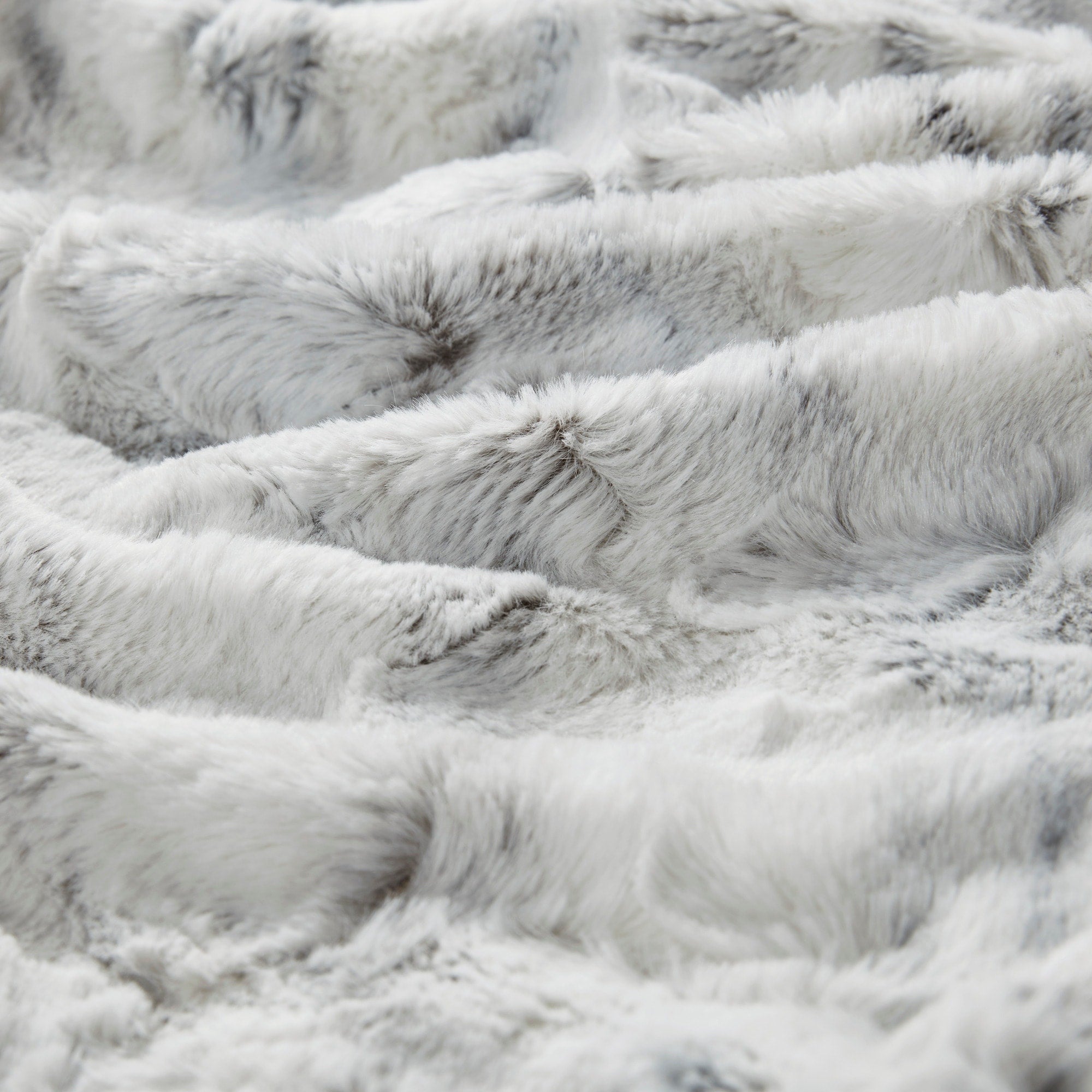 Madison Park Aina Oversized Faux Fur Marble Printed Knitted Throw