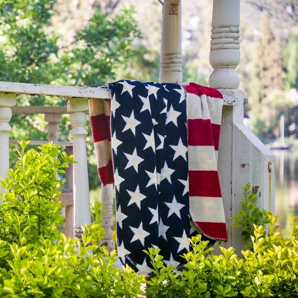 Denali Stars/Stripes Microplush Blanket