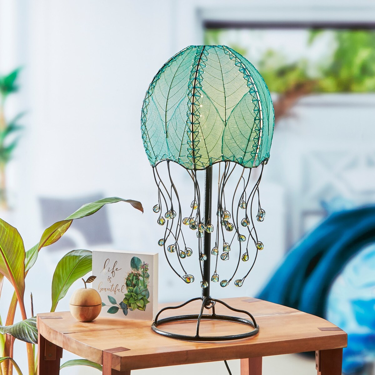 Handmade Artistic Jellyfish Table Lamp - 10 x 10 x 24