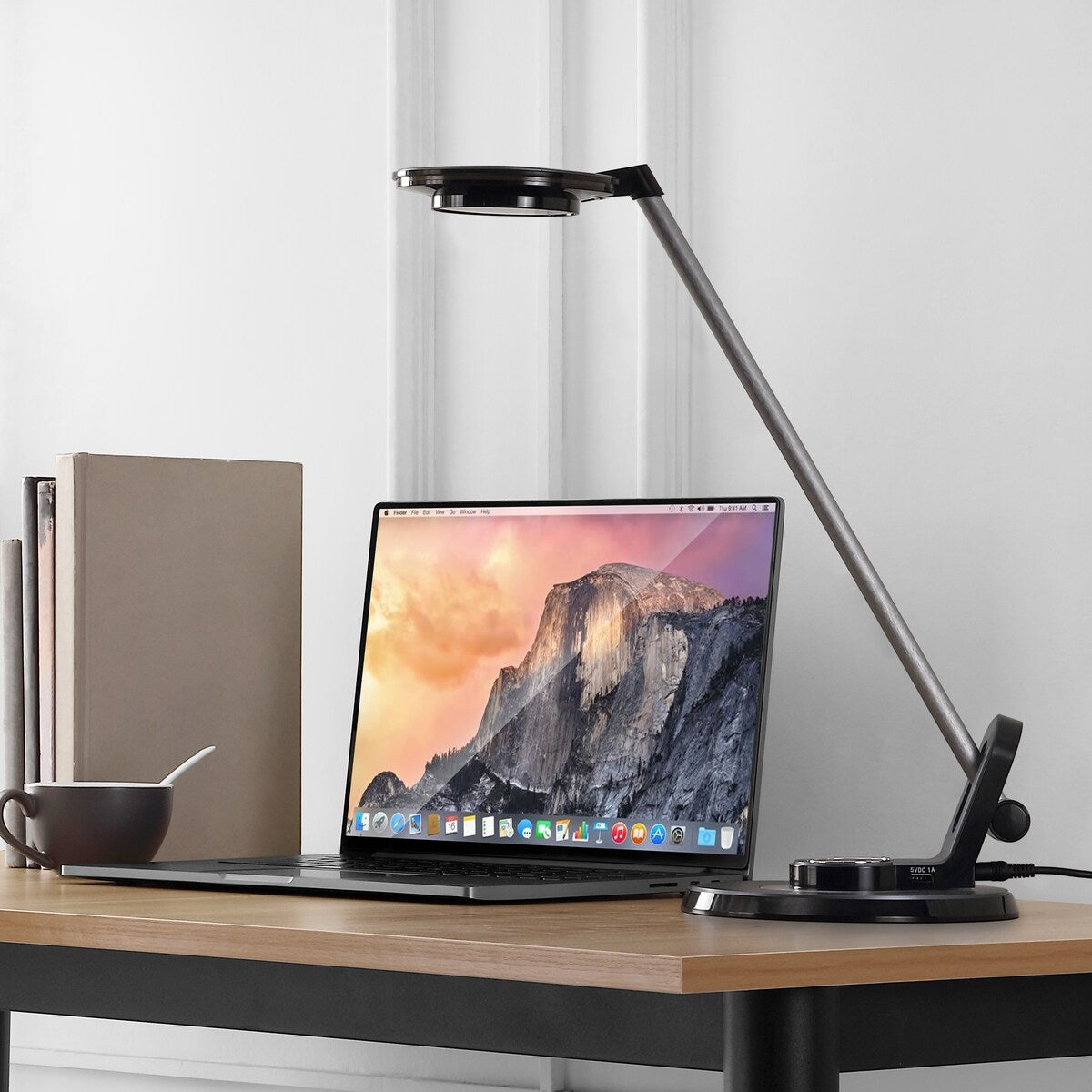 Gaines 18.5 Aluminum Contemporary Minimalist Adjustable Dimmable USB Charging LED Task Lamp, Black by JONATHAN Y