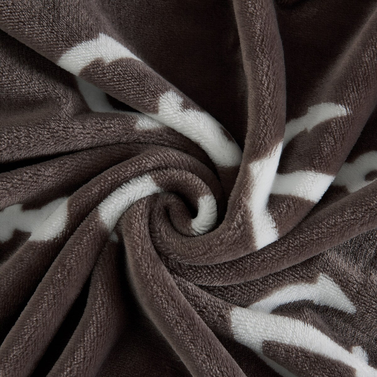 Microplush Fleece Ultra-soft Patterned Velvet Throw Blanket