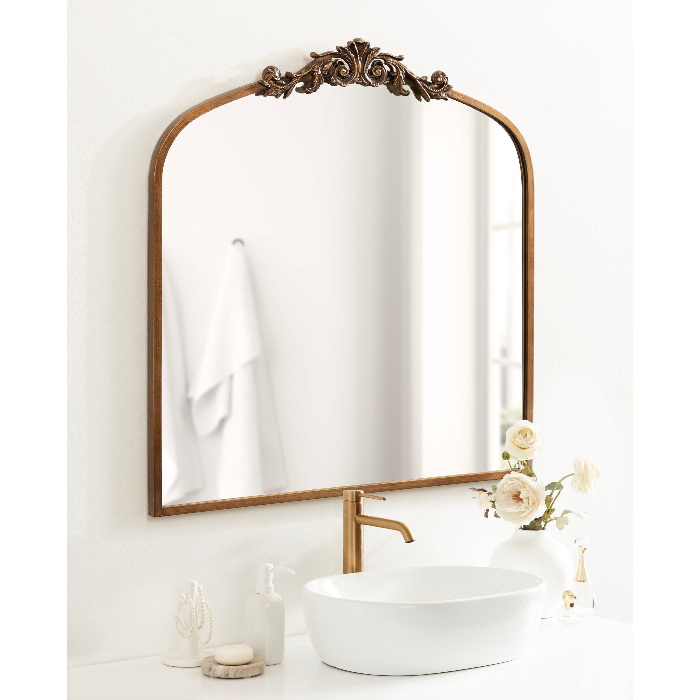 Kate and Laurel Arendahl Traditional Baroque Arch Wall Mirror